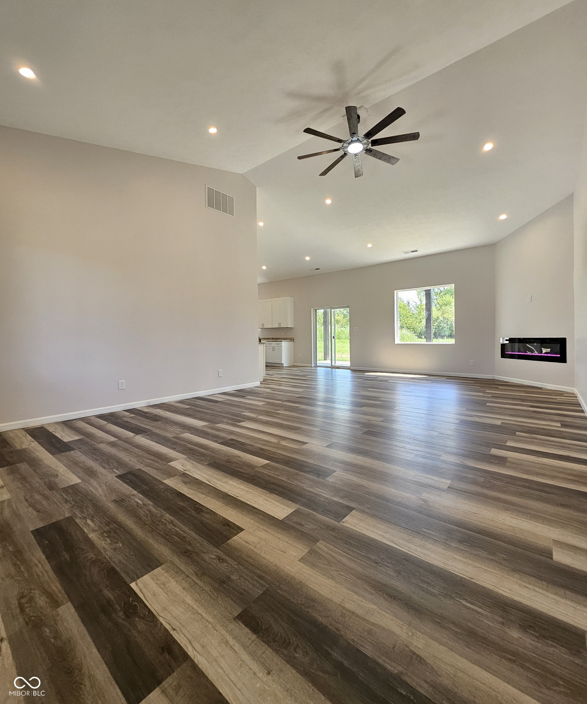 10145 N Jeffery Drive