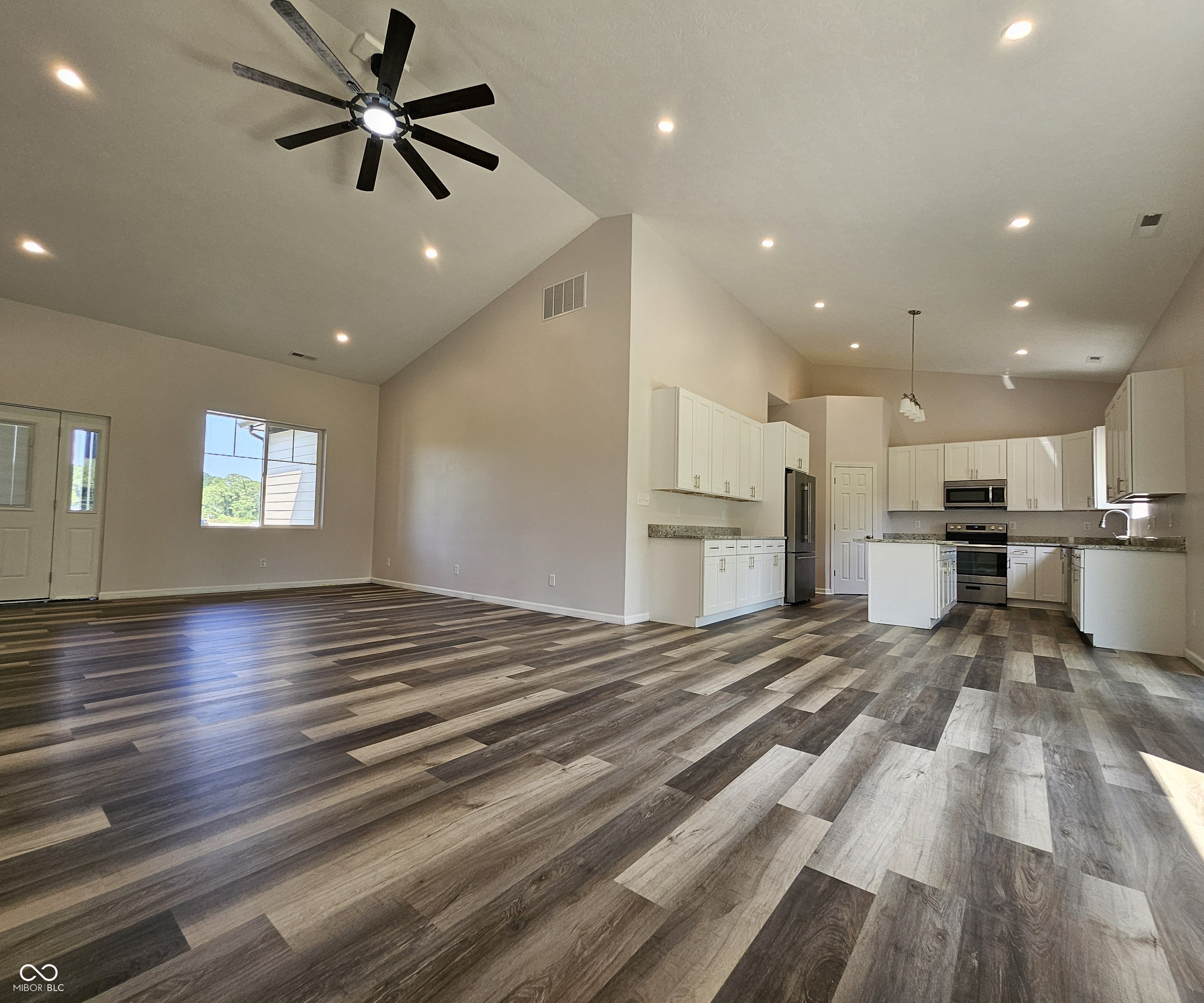 10145 N Jeffery Drive