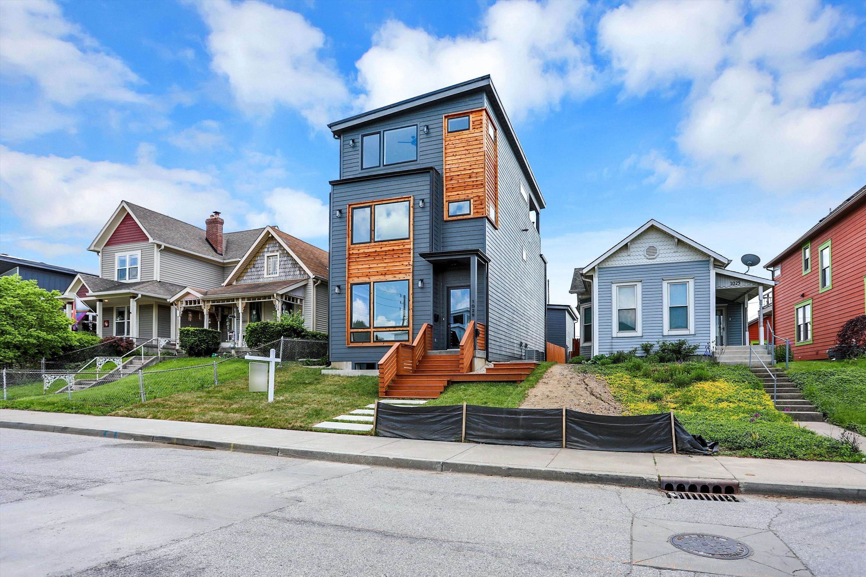 1029 E Ohio Street