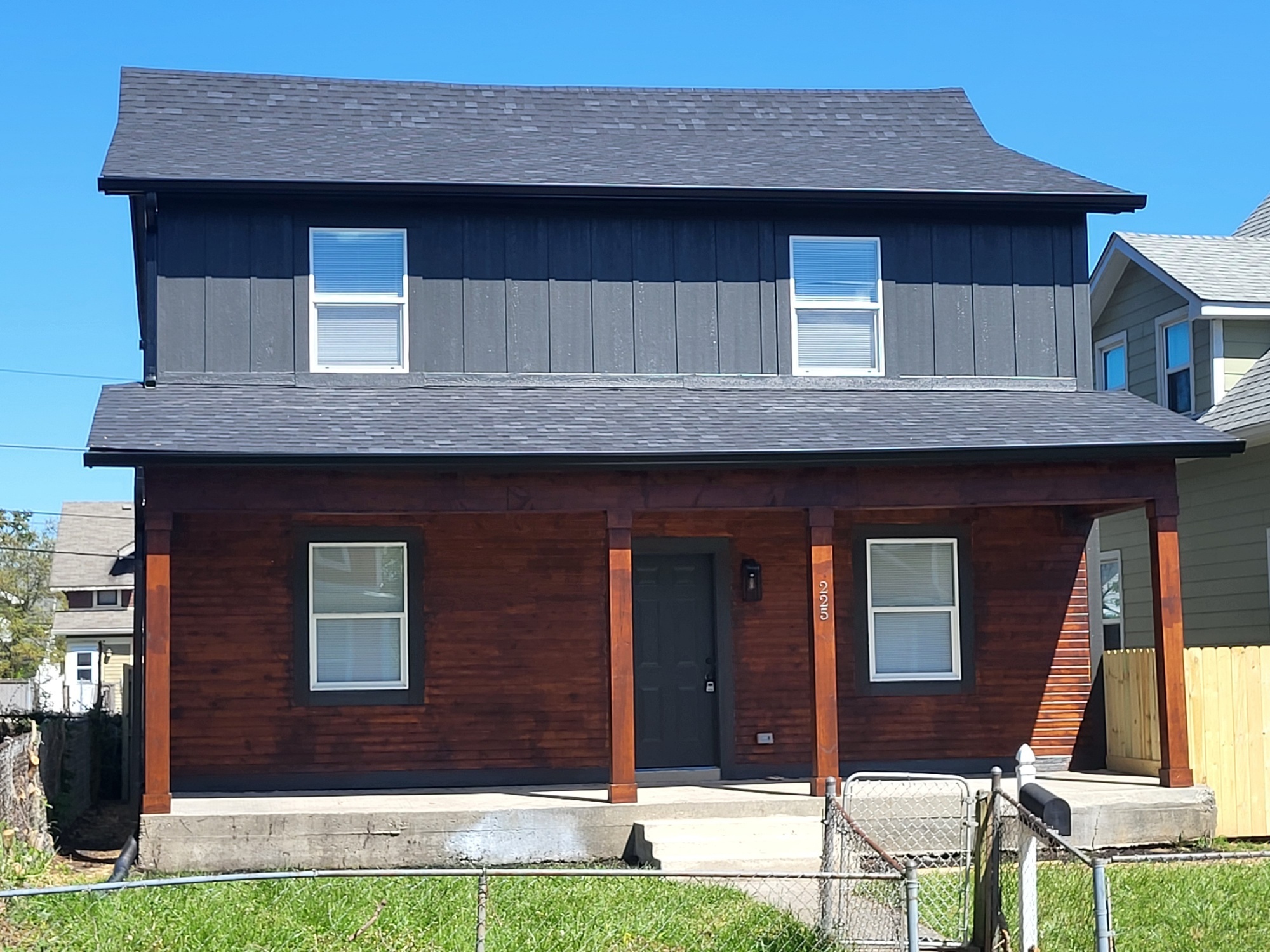 225 N Gray Street