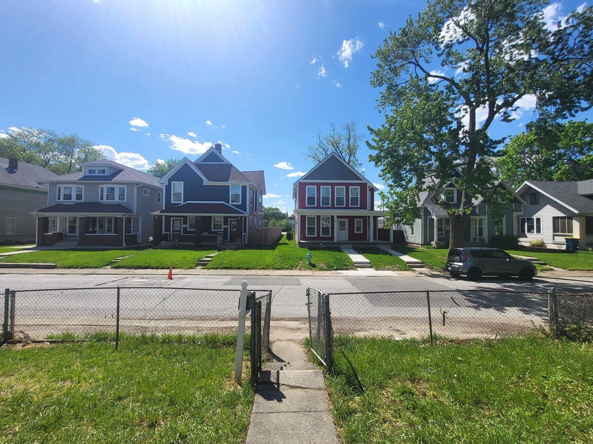 225 N Gray Street