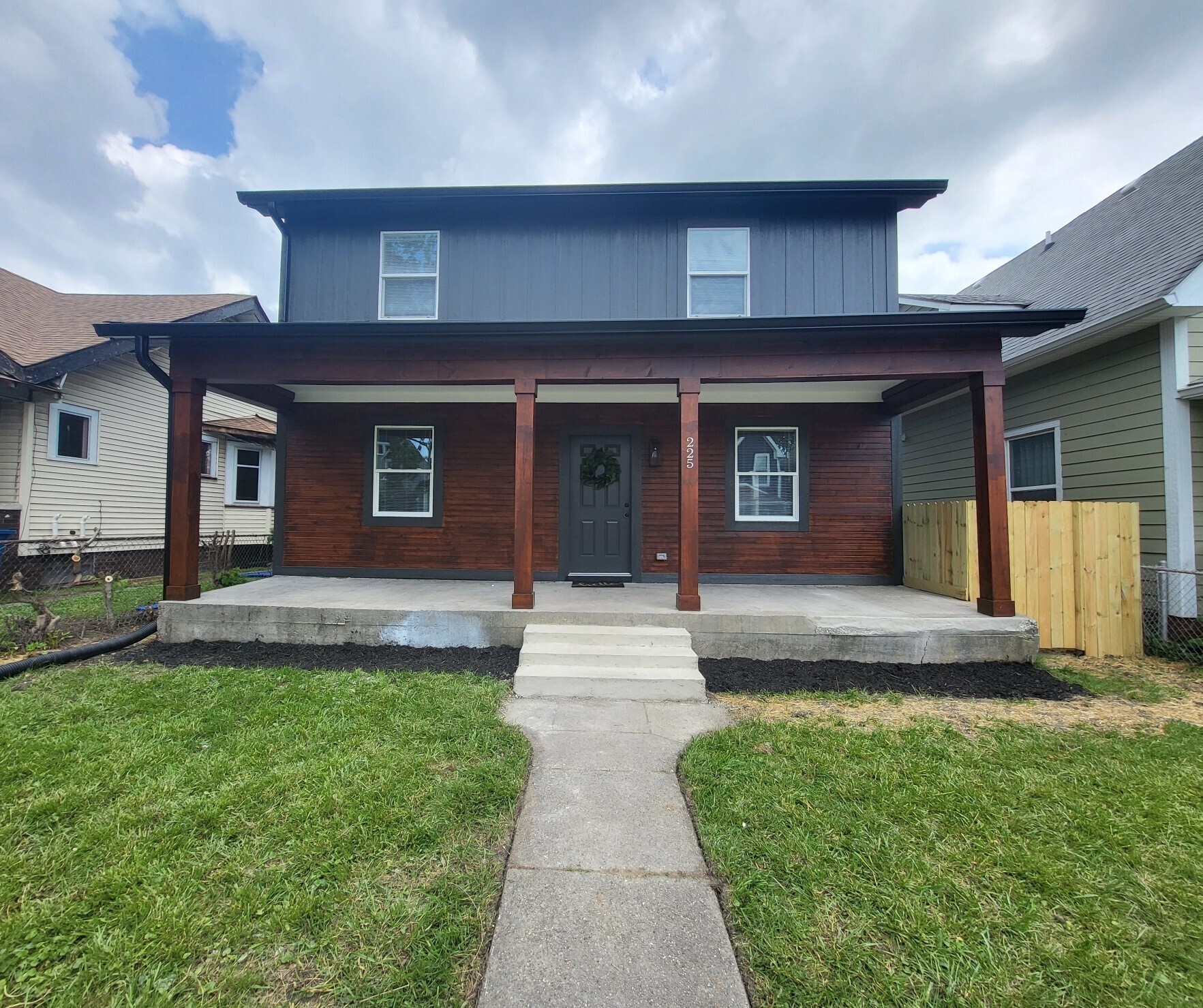 225 N Gray Street
