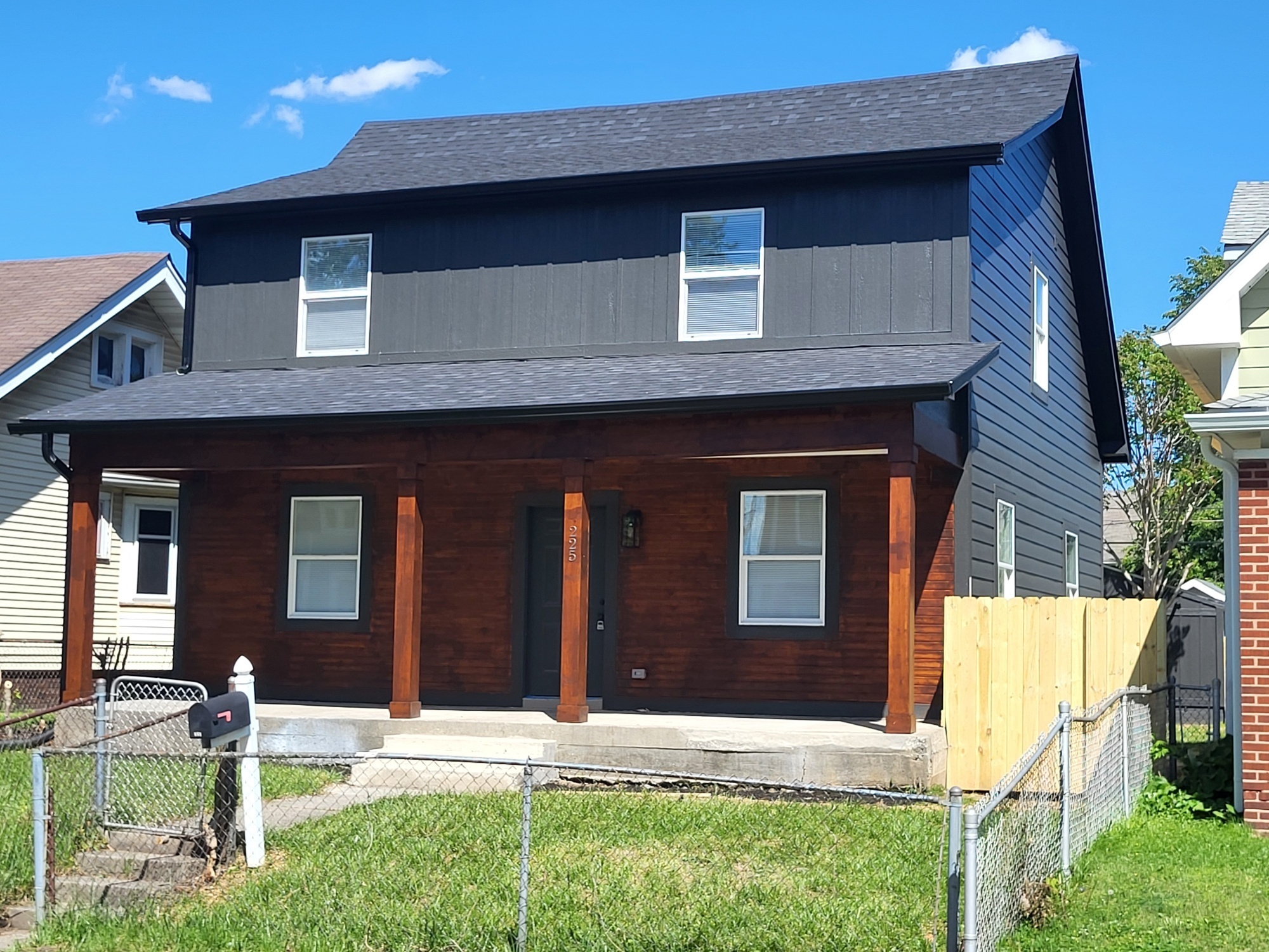225 N Gray Street