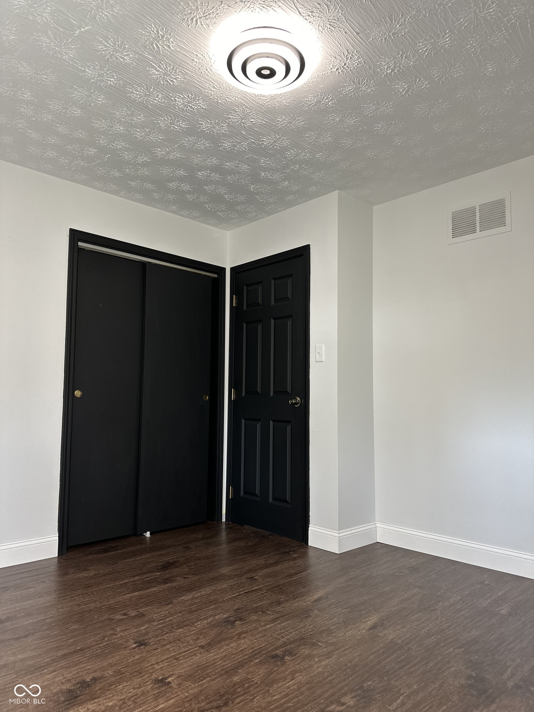 6008 Lockwood Lane