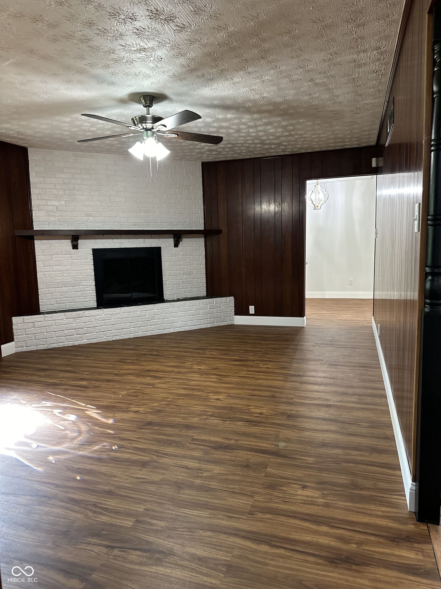 6008 Lockwood Lane