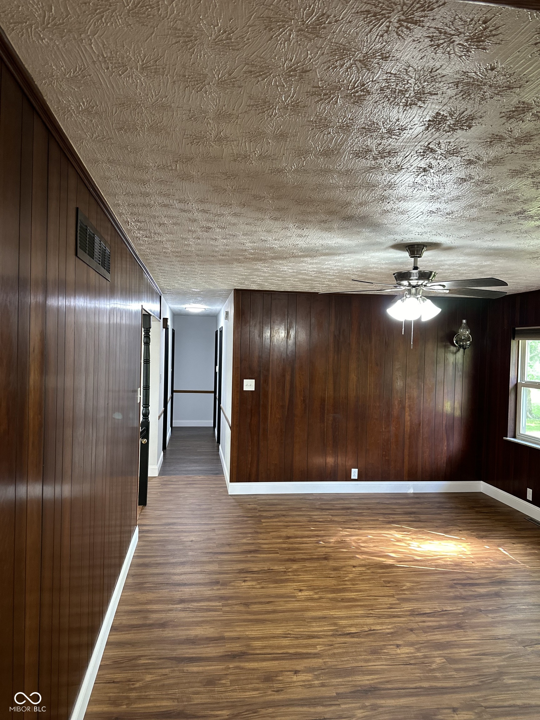 6008 Lockwood Lane