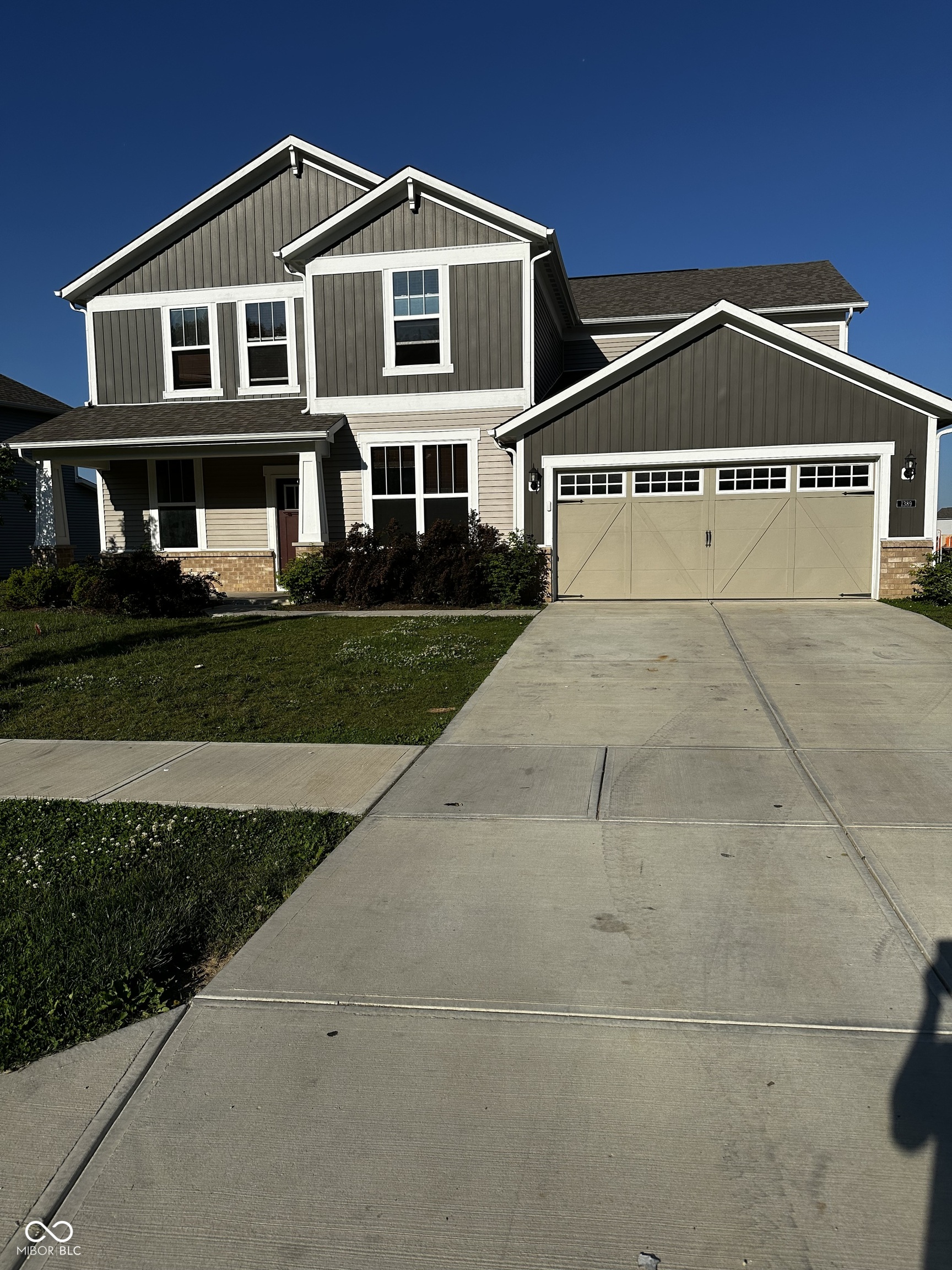 1389 Sarah Way