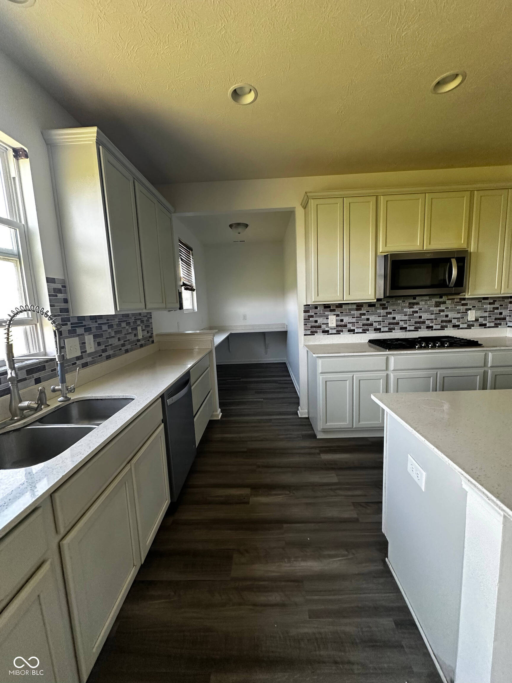1389 Sarah Way