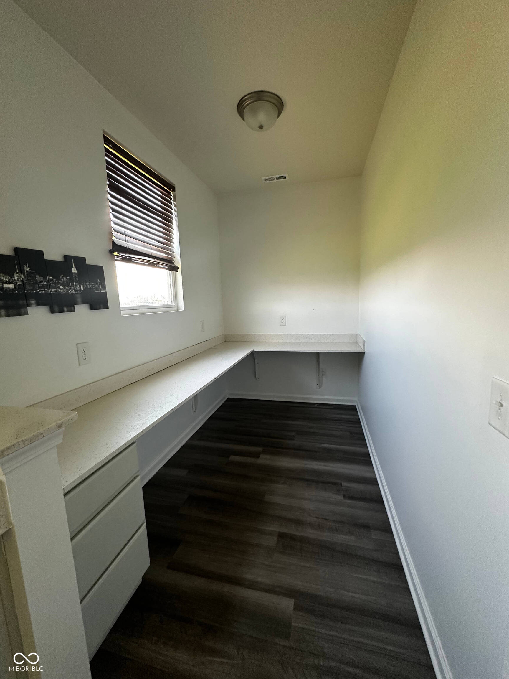 1389 Sarah Way
