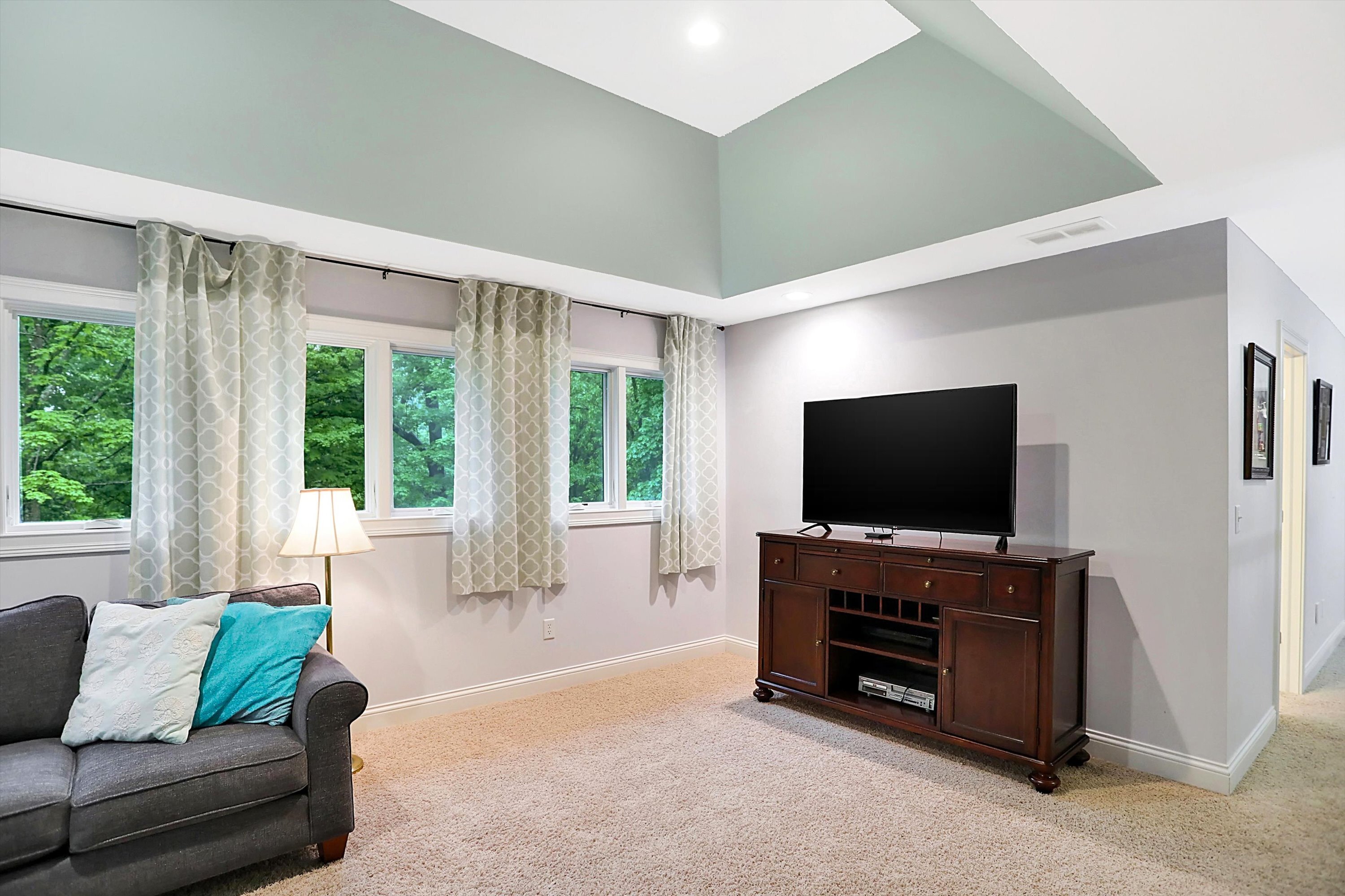 9410 Sandbury Road