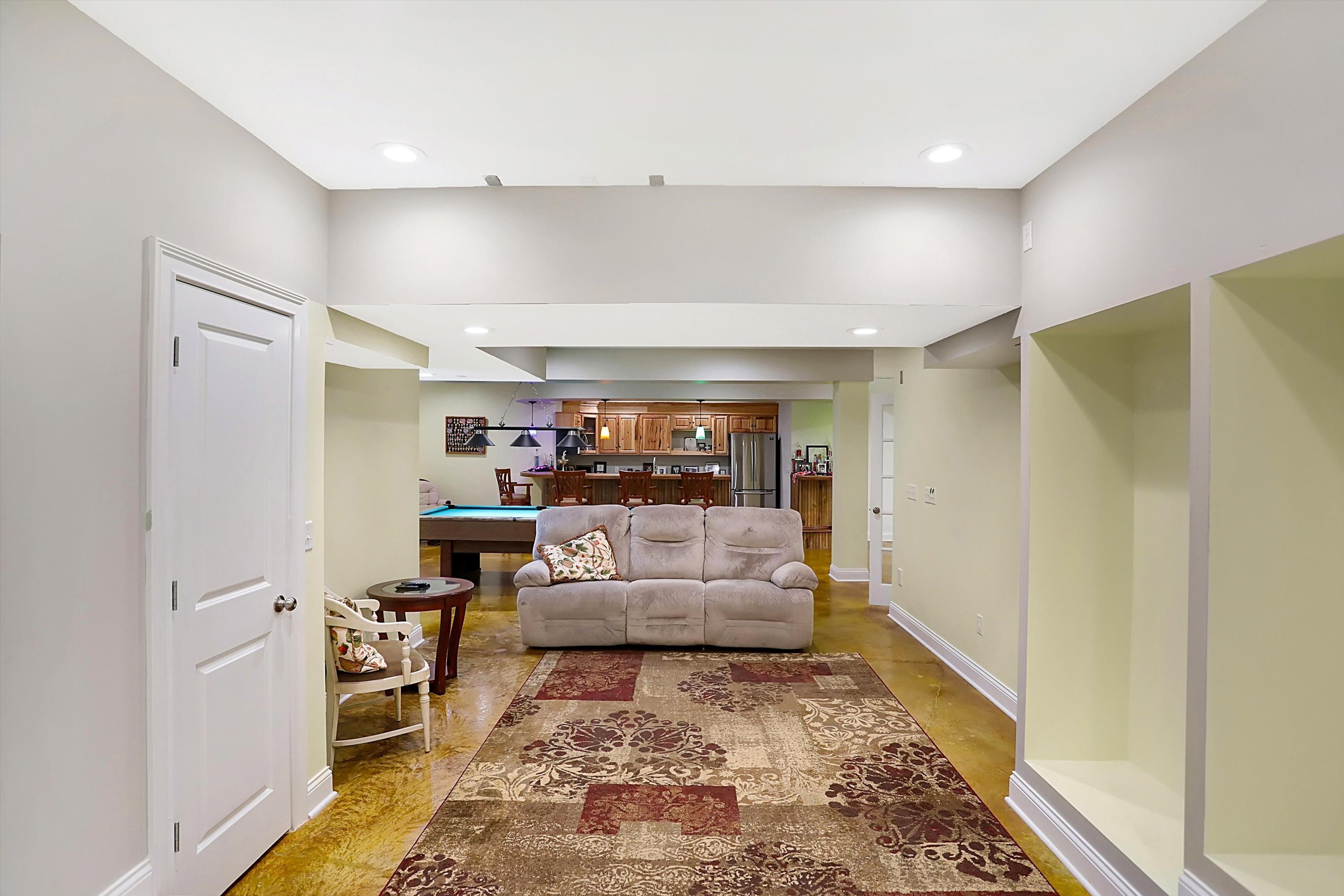 9410 Sandbury Road