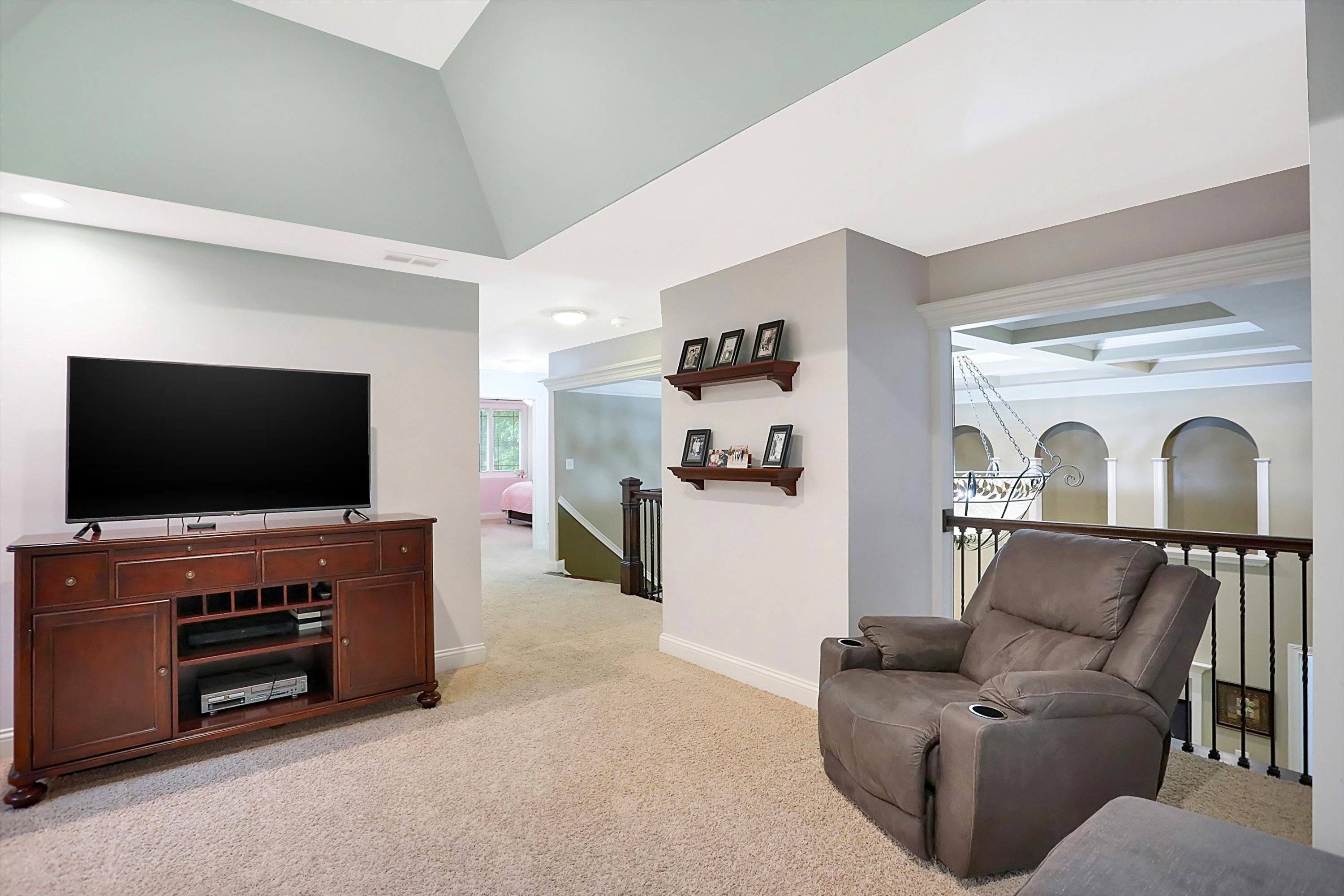 9410 Sandbury Road