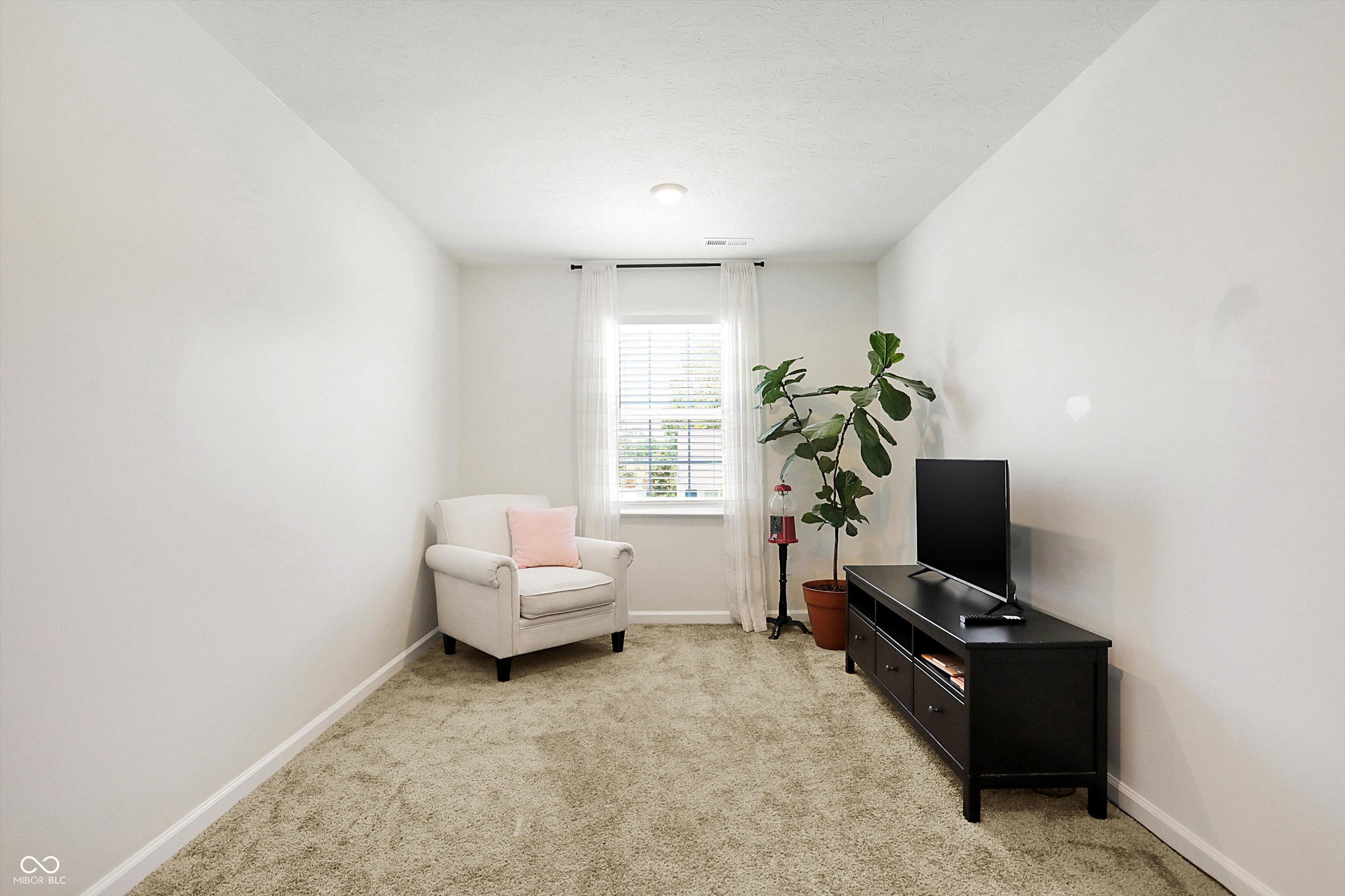 8290 Bearberry Lane