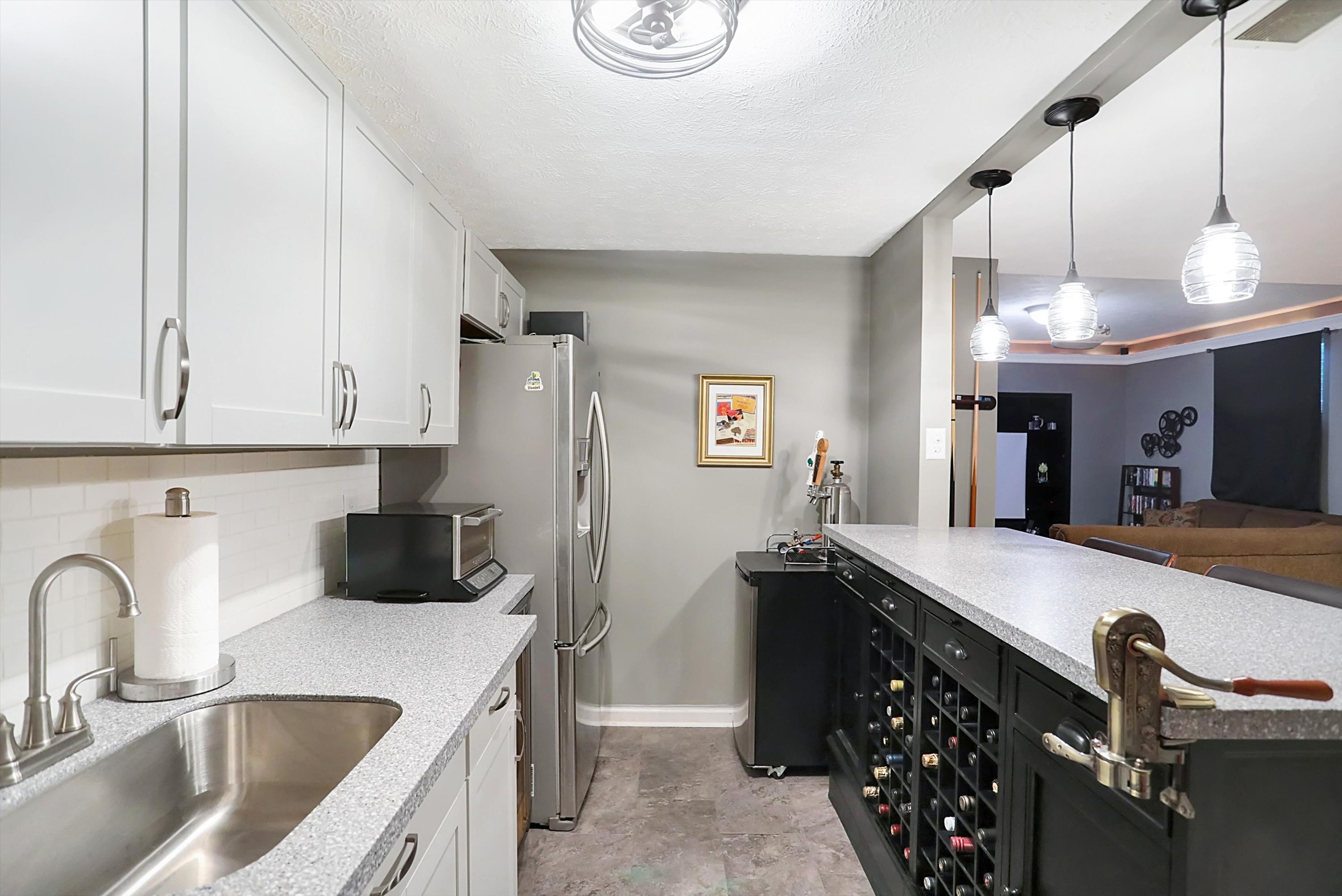 14221 Avian Way