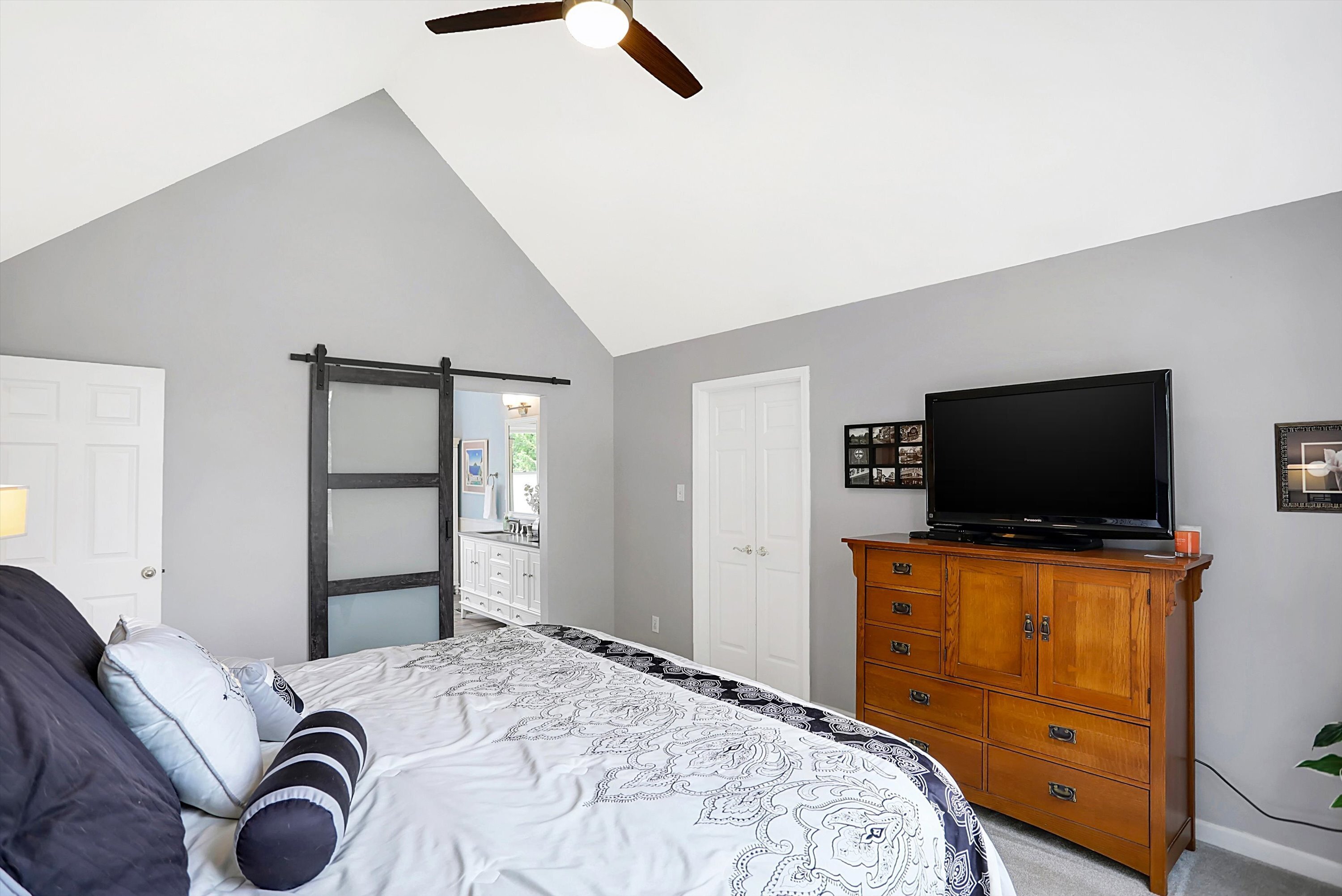 14221 Avian Way