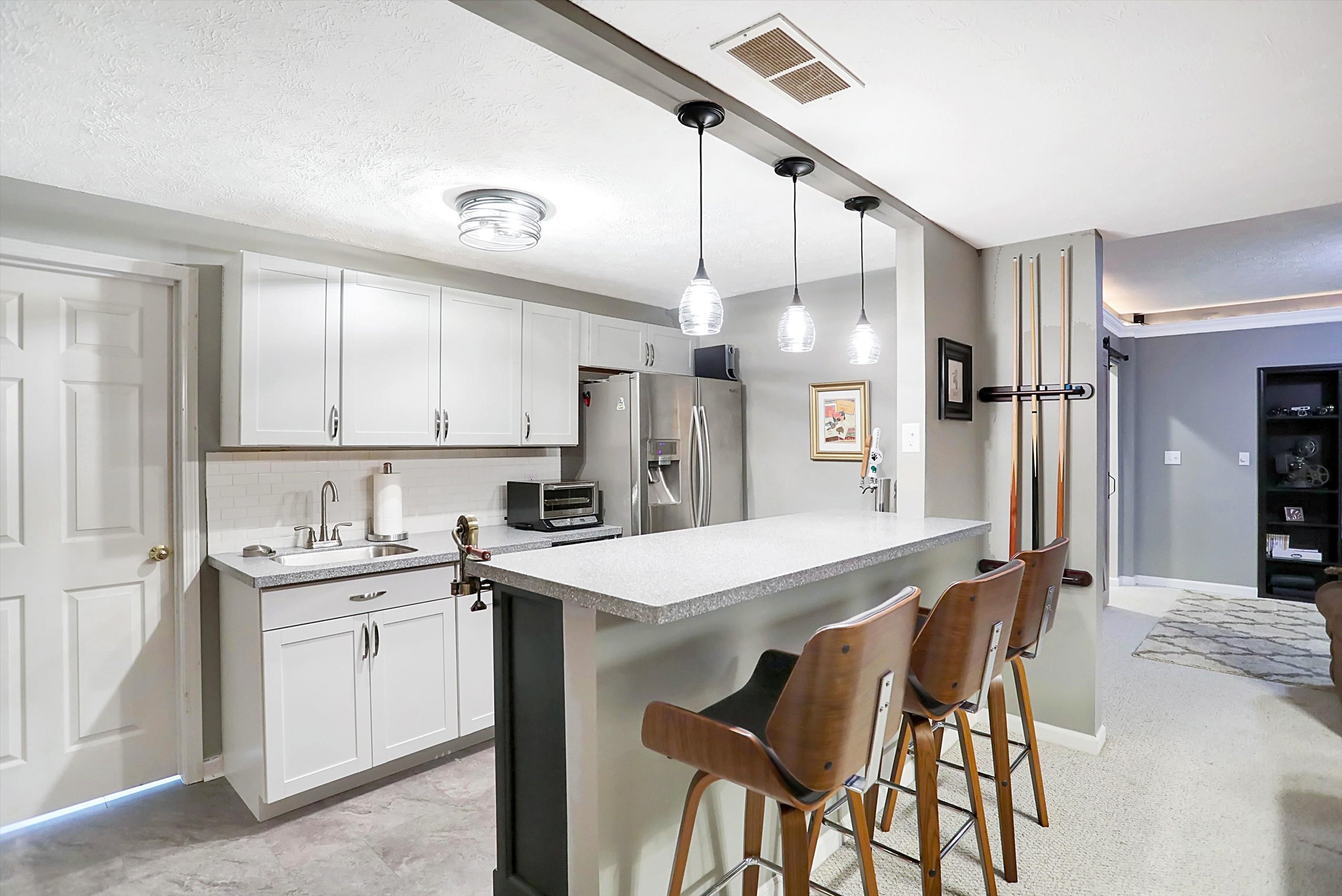 14221 Avian Way