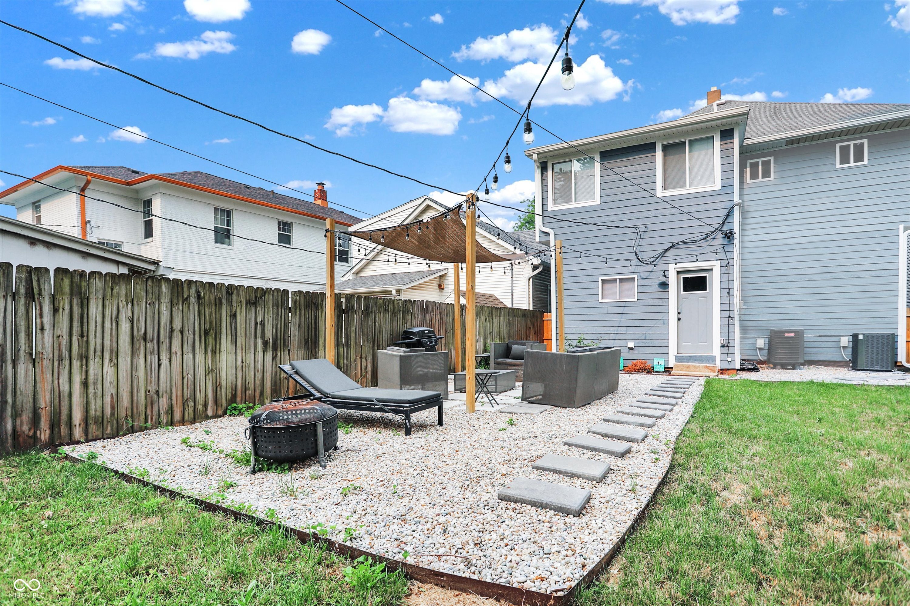 1529 Union Street