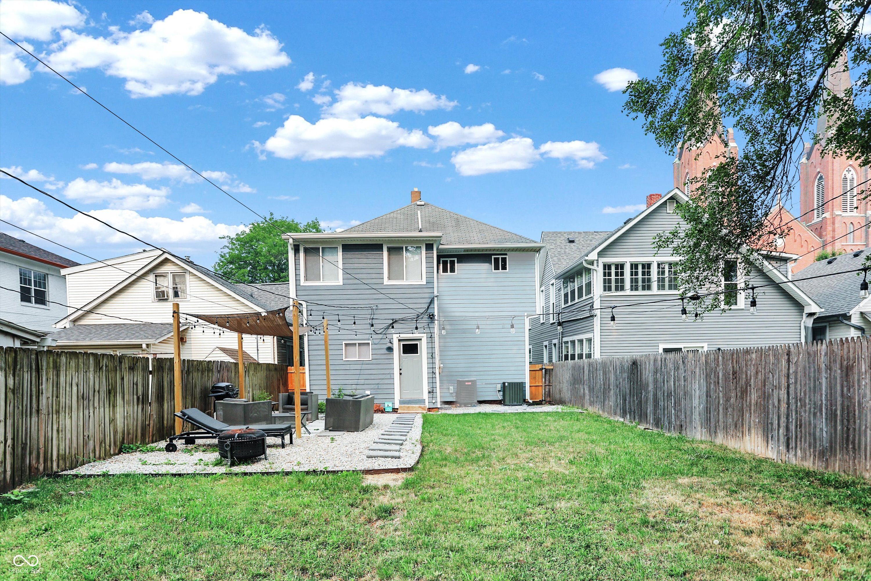 1529 Union Street