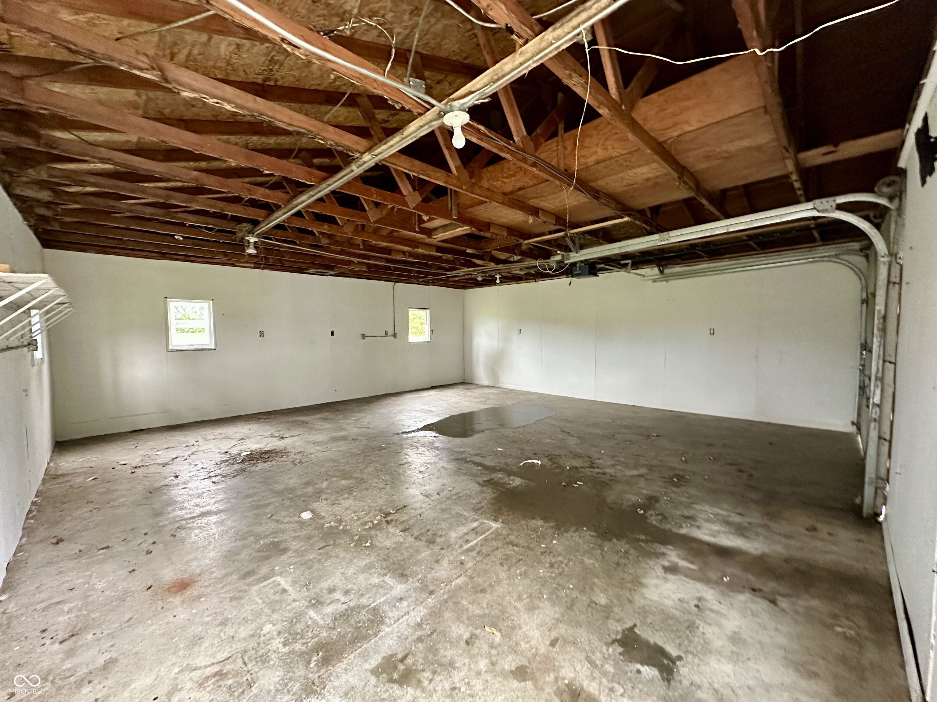 2908 E County Road 1000 S