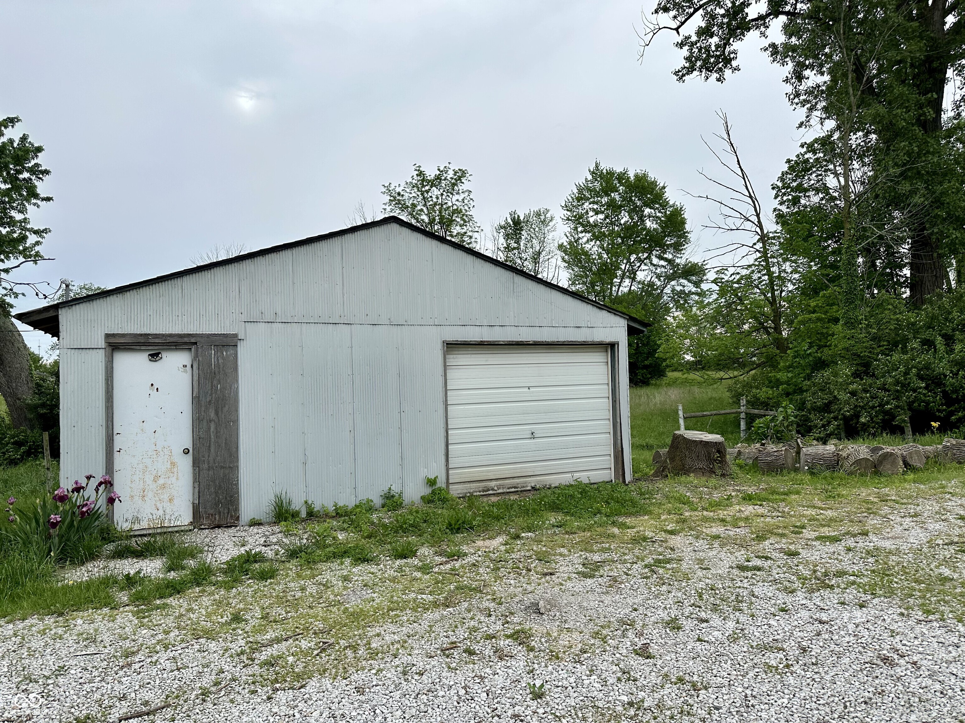 2908 E County Road 1000 S