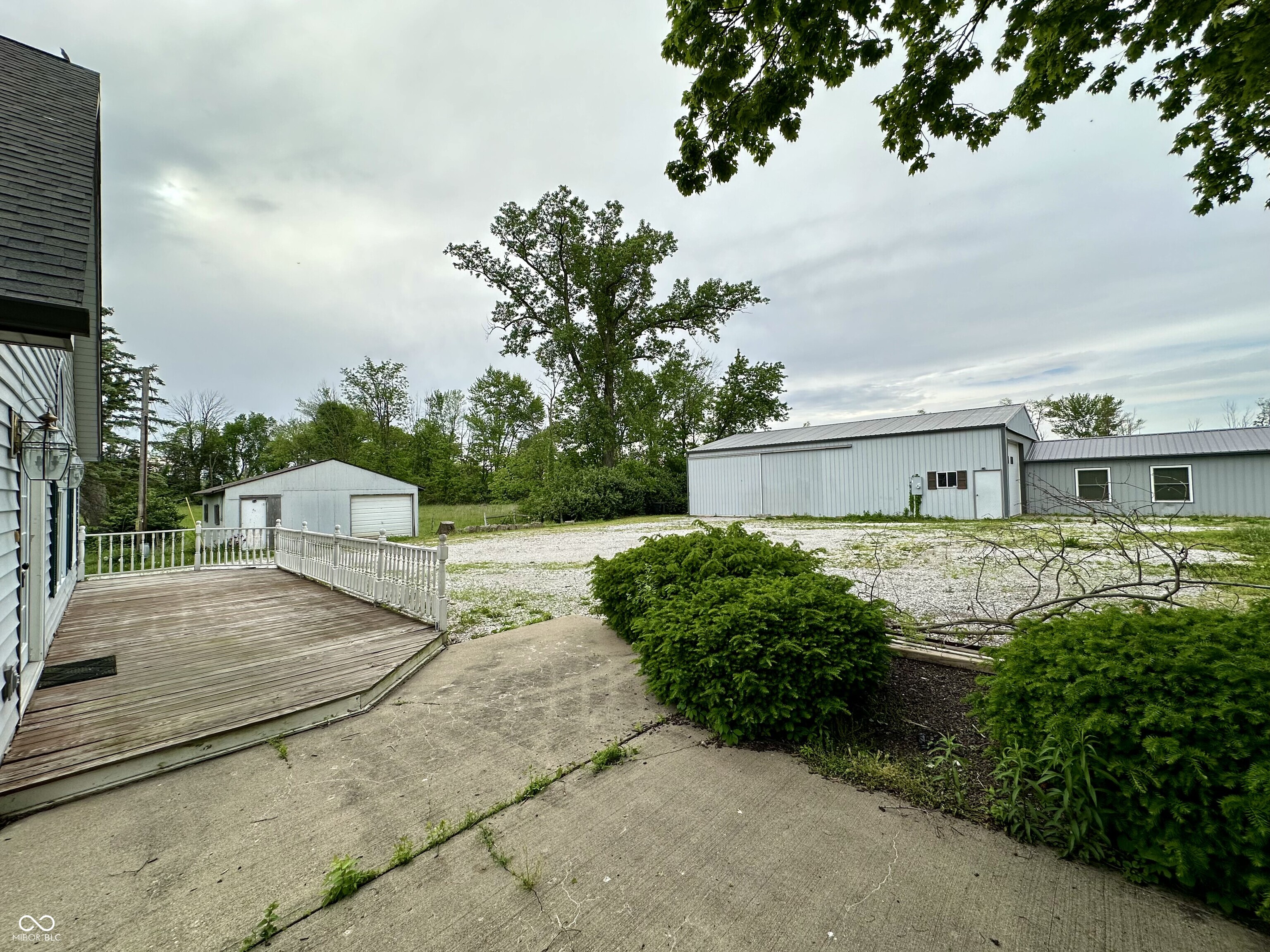2908 E County Road 1000 S