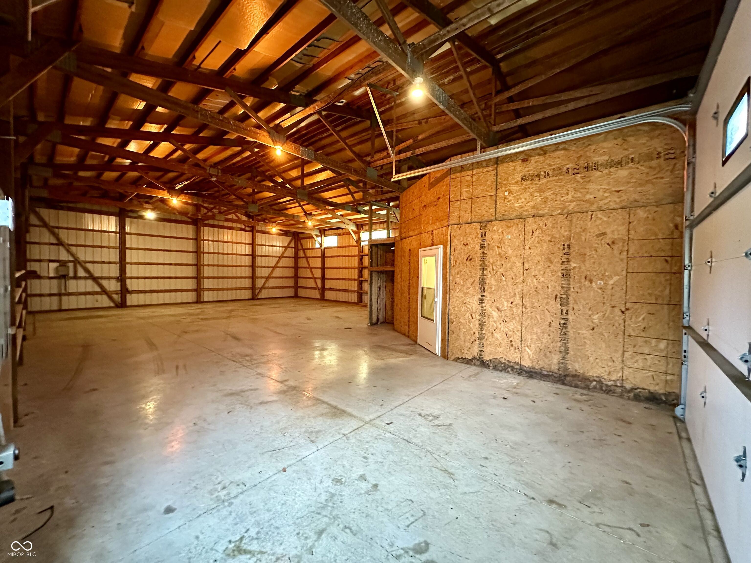 2908 E County Road 1000 S