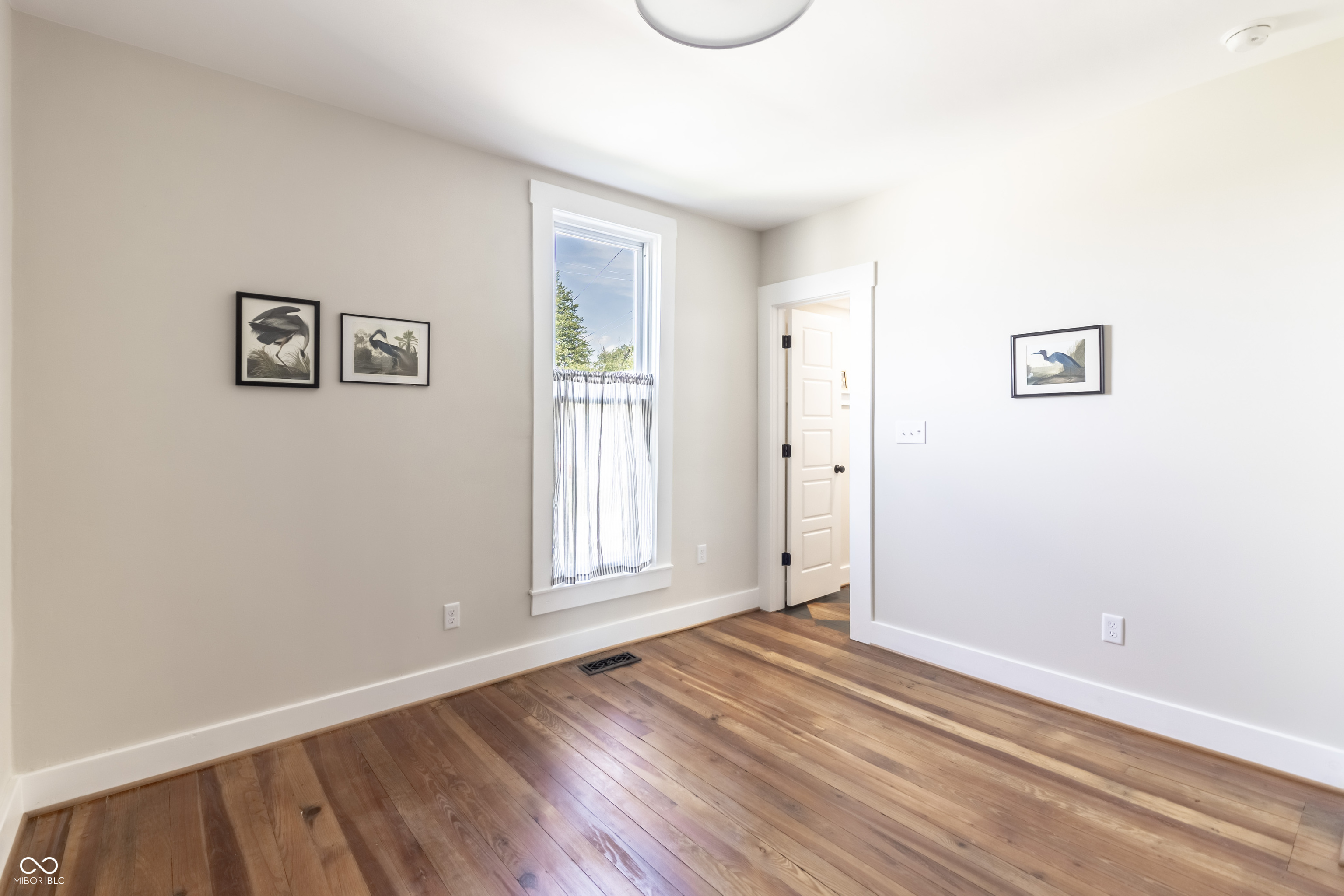 328 W Jefferson Street