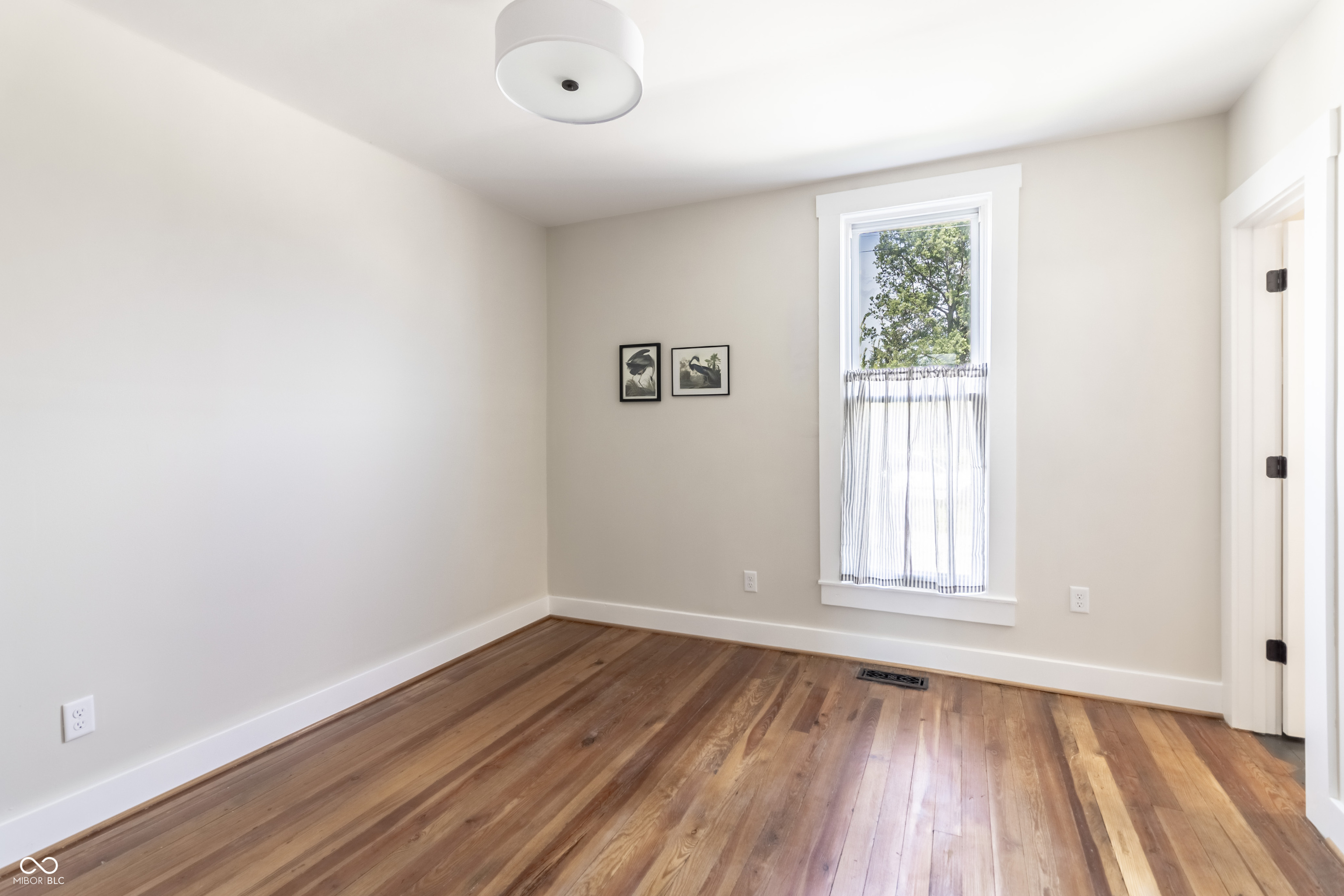 328 W Jefferson Street