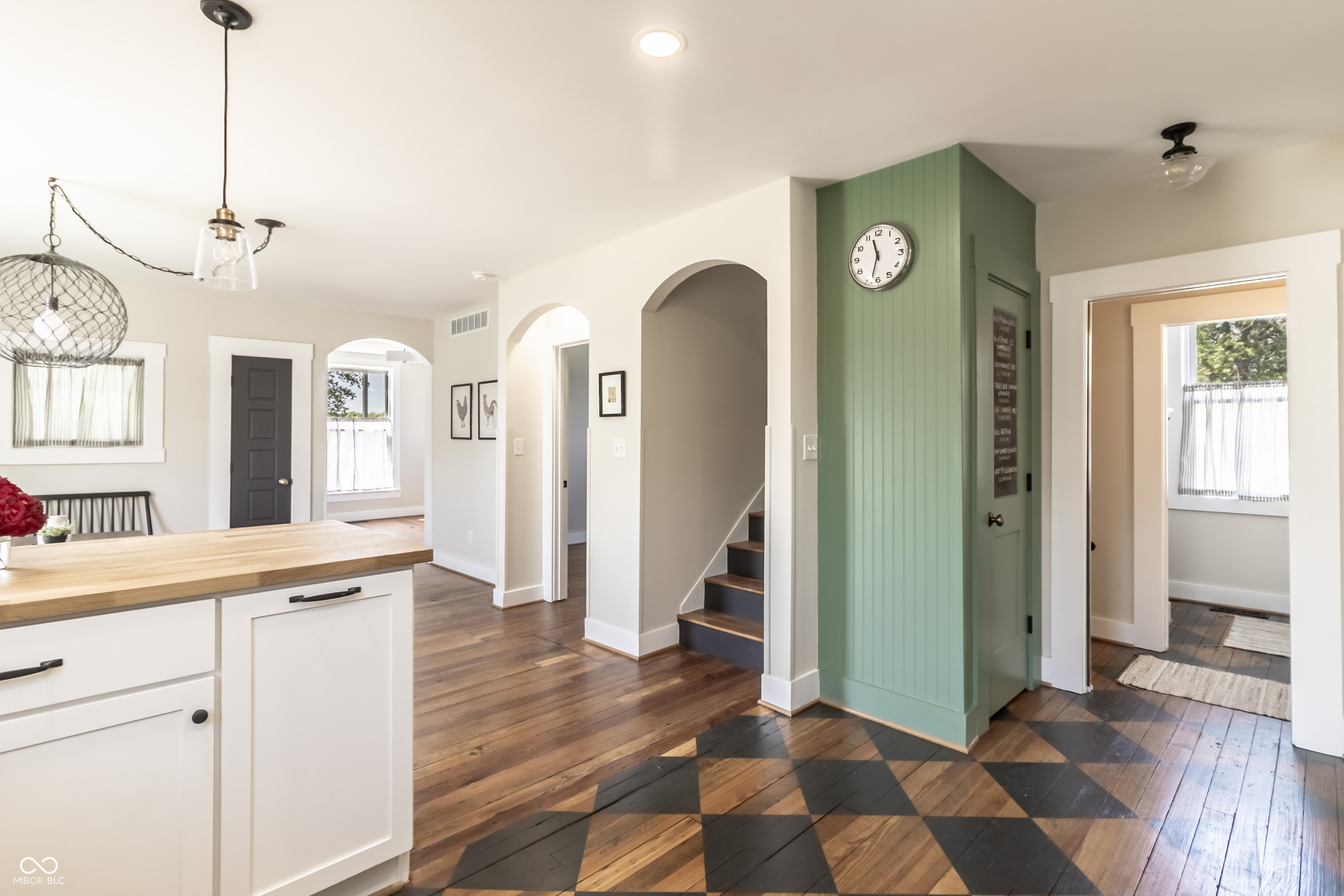 328 W Jefferson Street