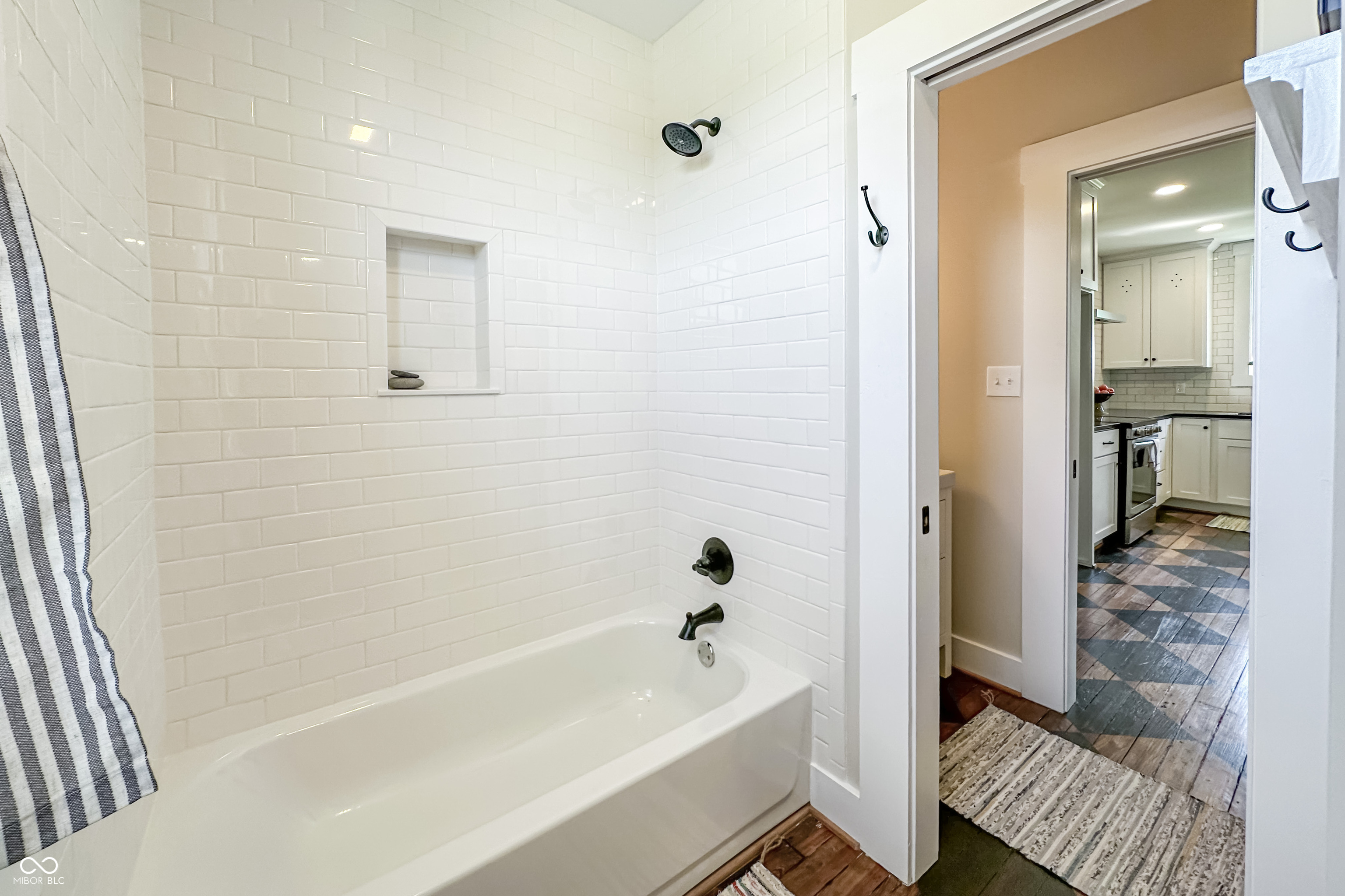 328 W Jefferson Street