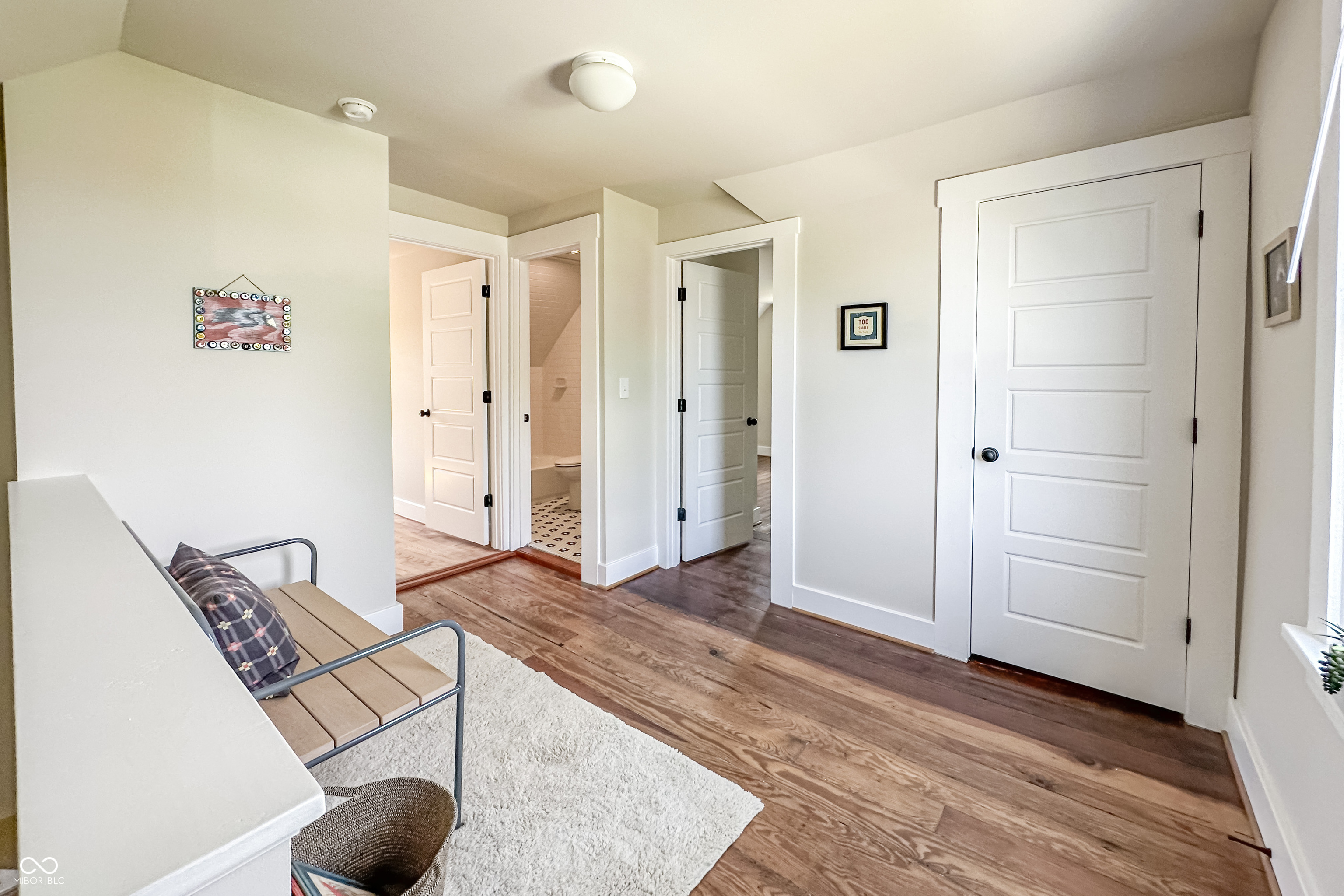 328 W Jefferson Street