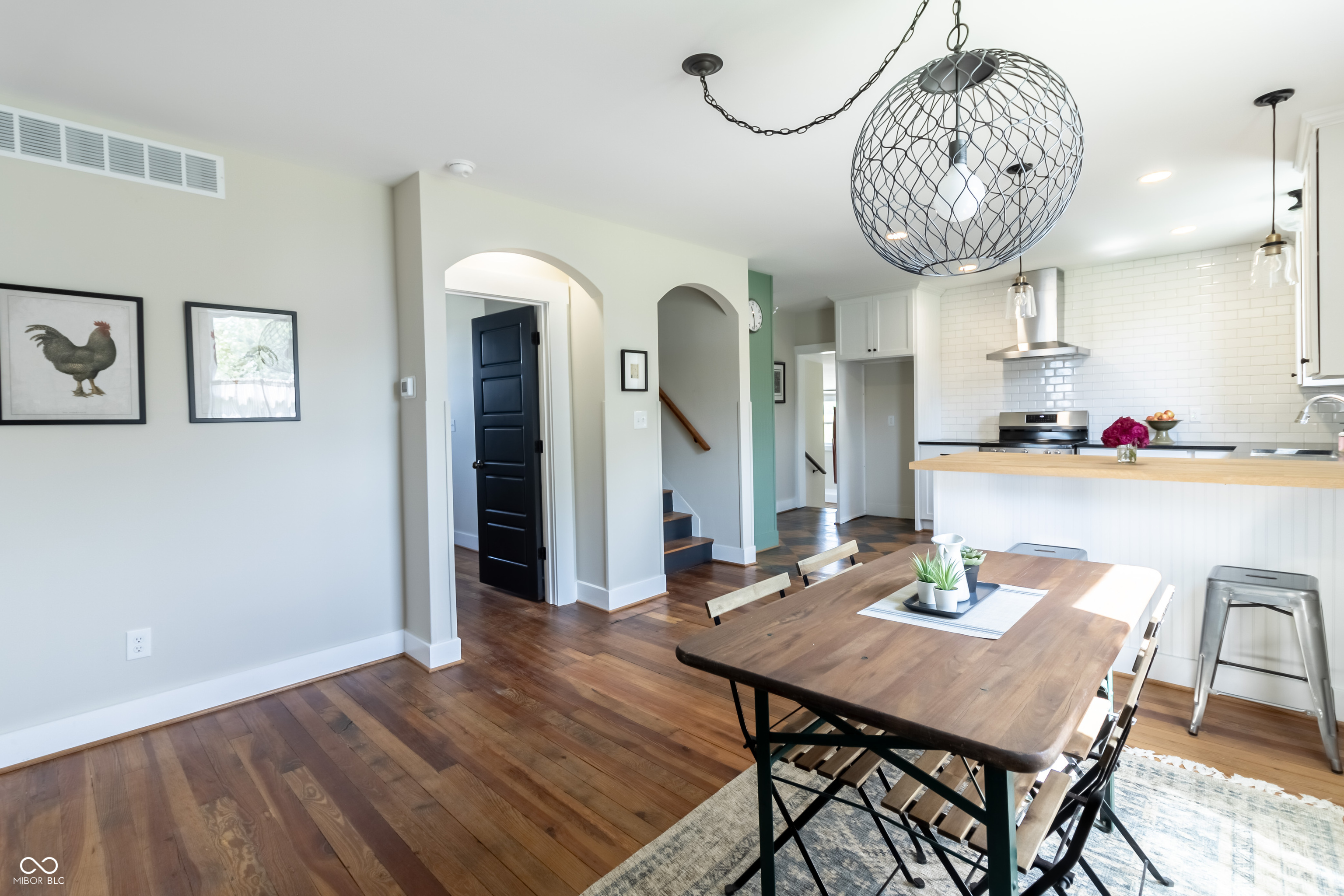 328 W Jefferson Street