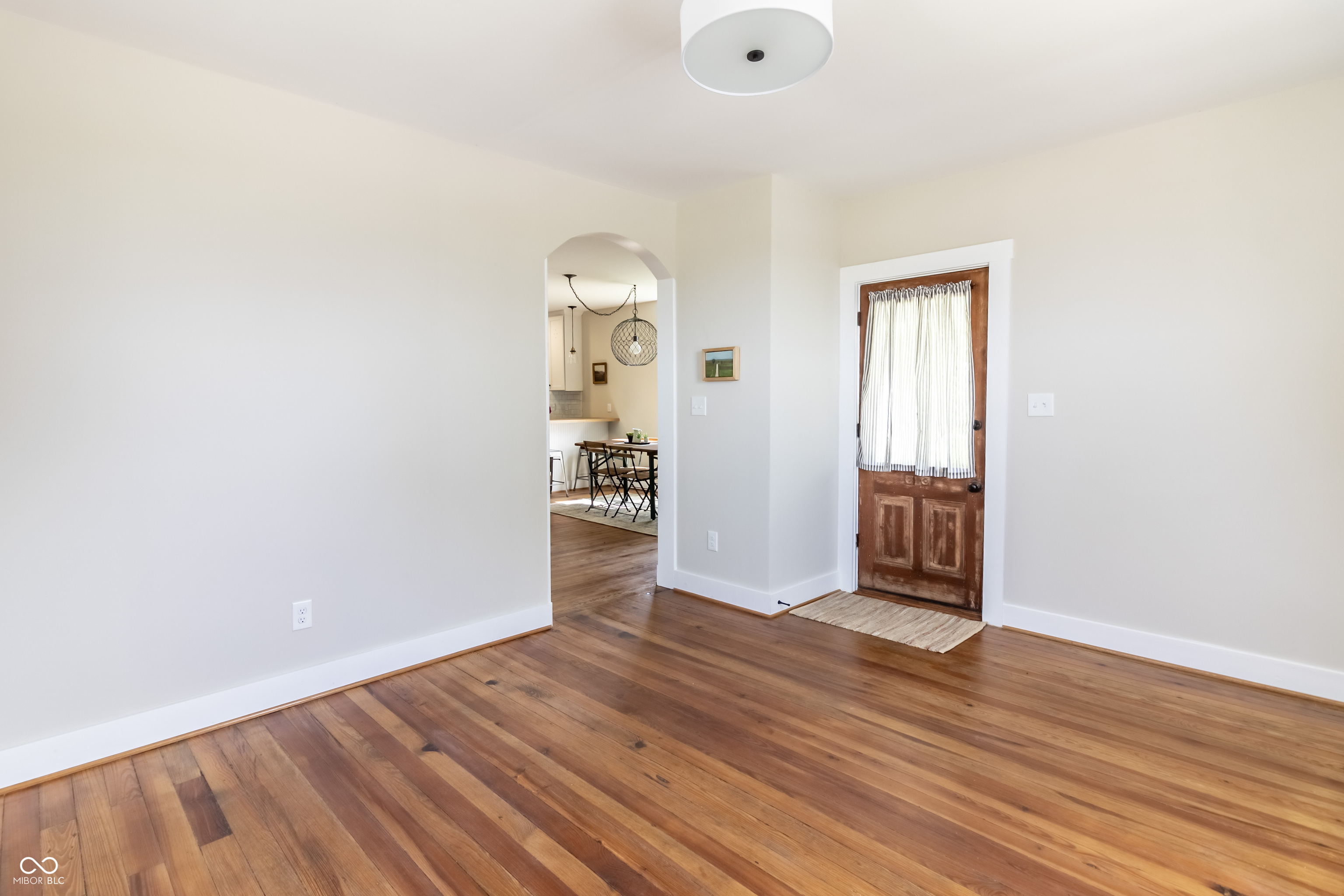 328 W Jefferson Street