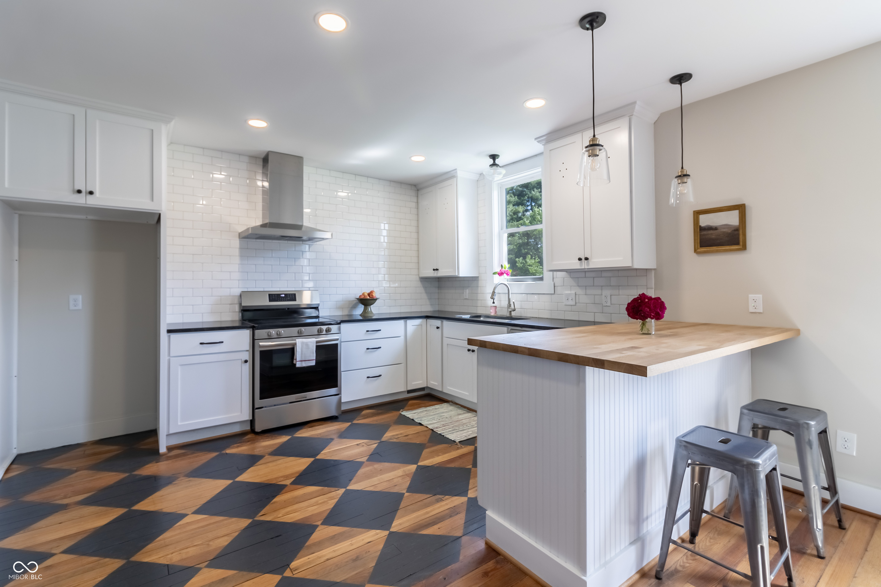 328 W Jefferson Street