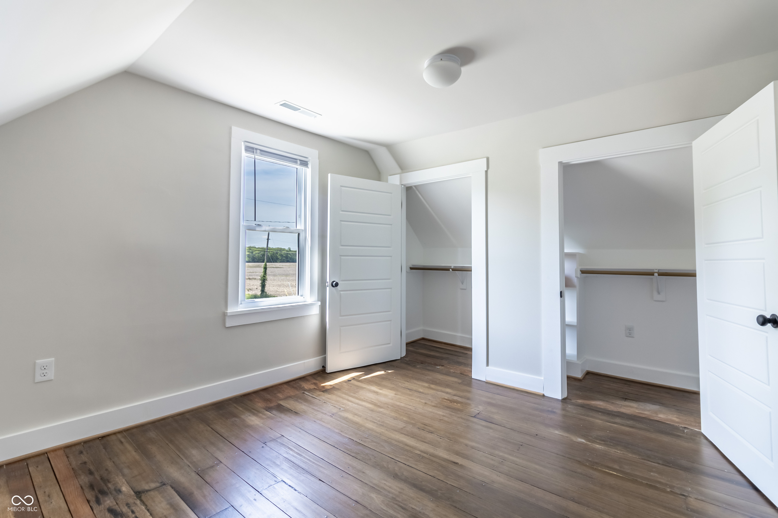 328 W Jefferson Street