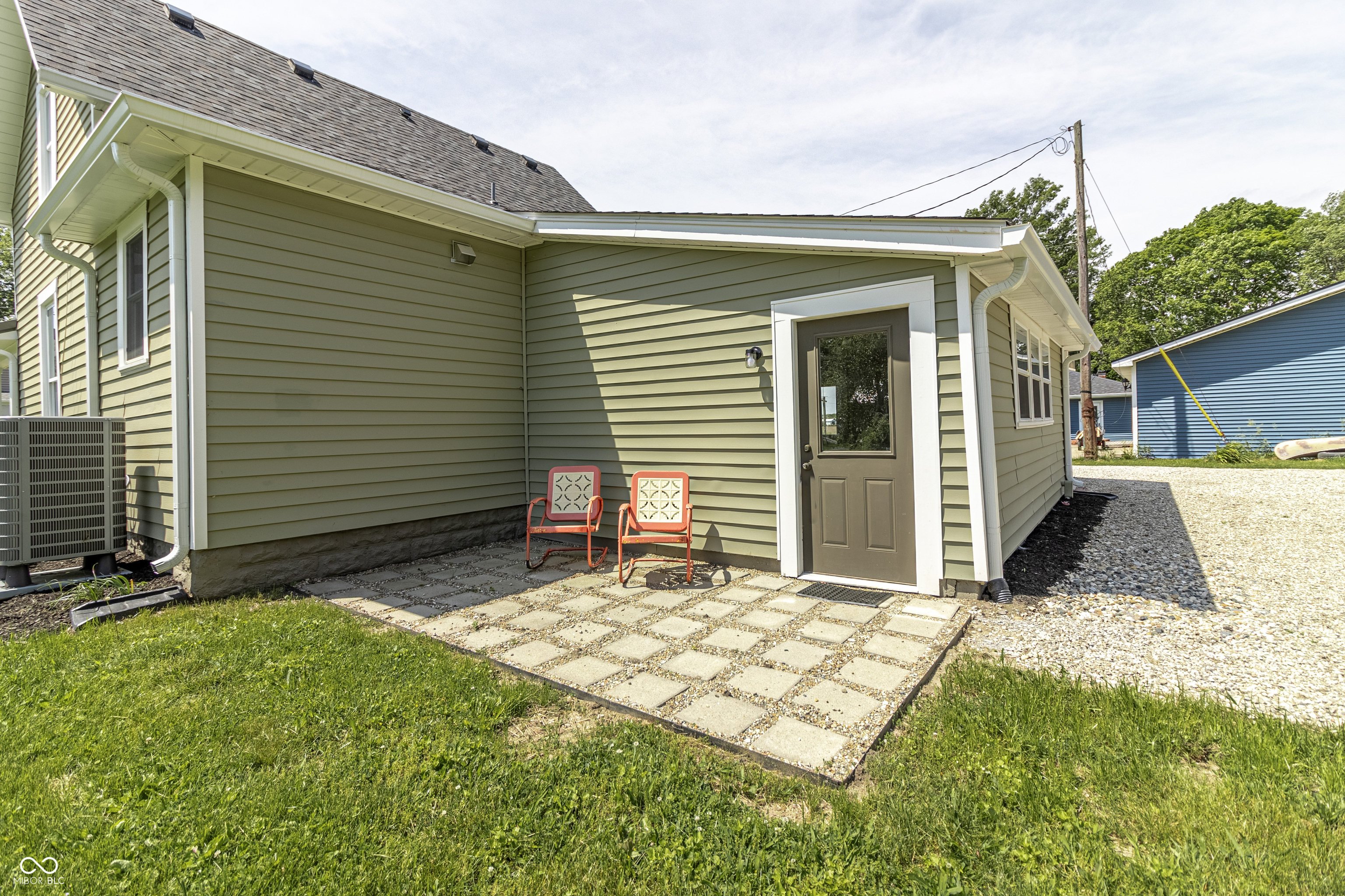 328 W Jefferson Street
