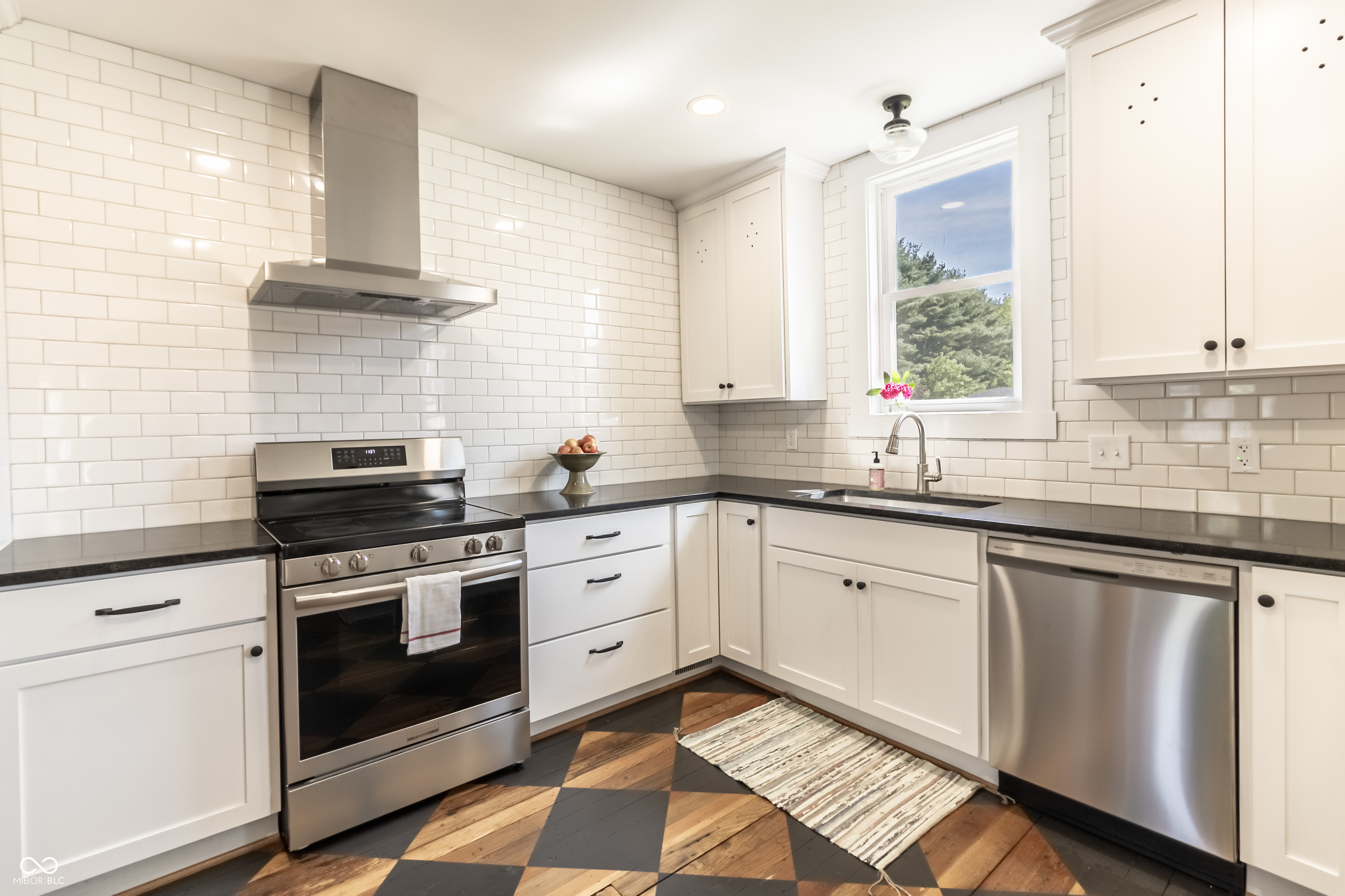 328 W Jefferson Street