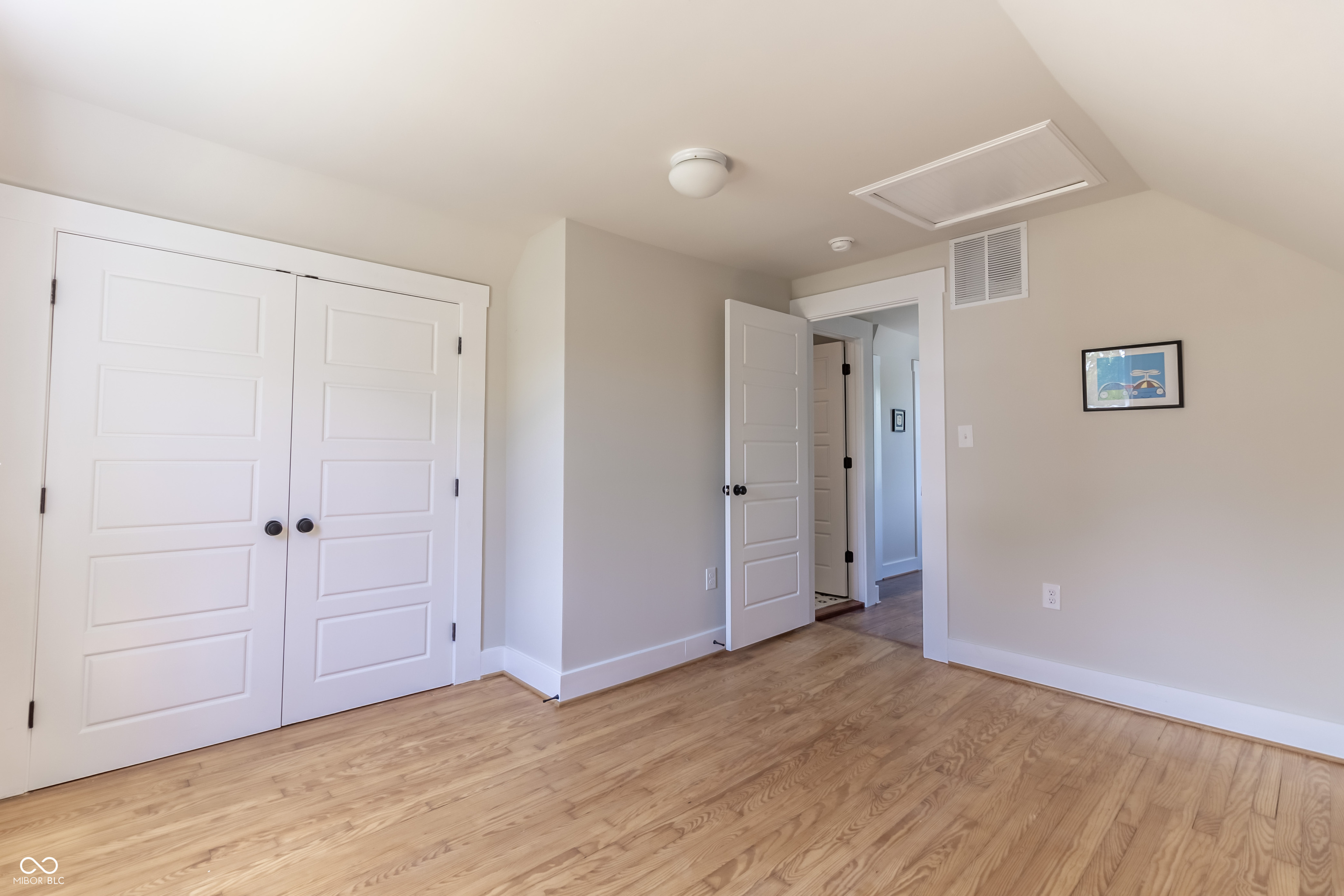 328 W Jefferson Street