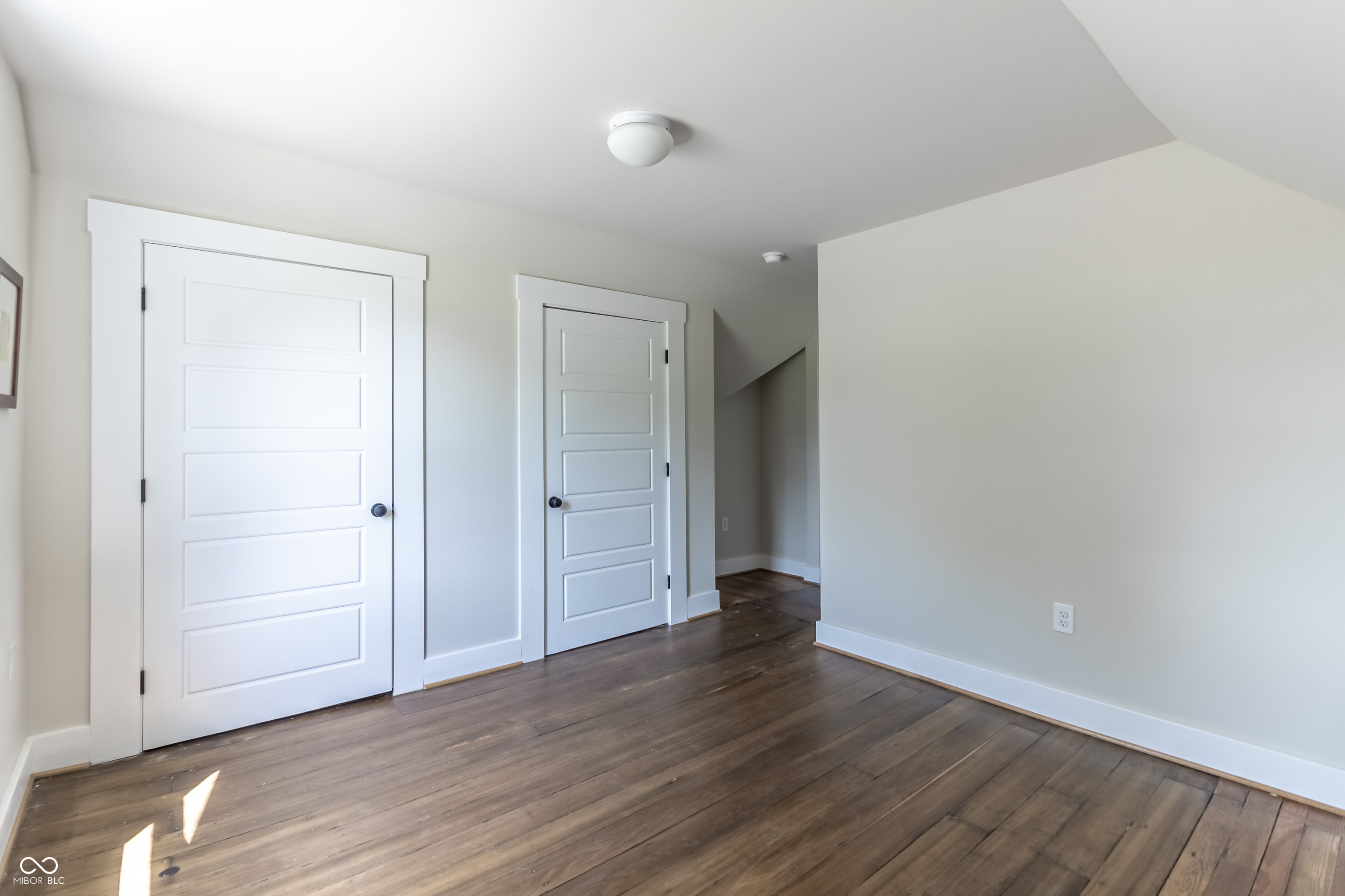 328 W Jefferson Street