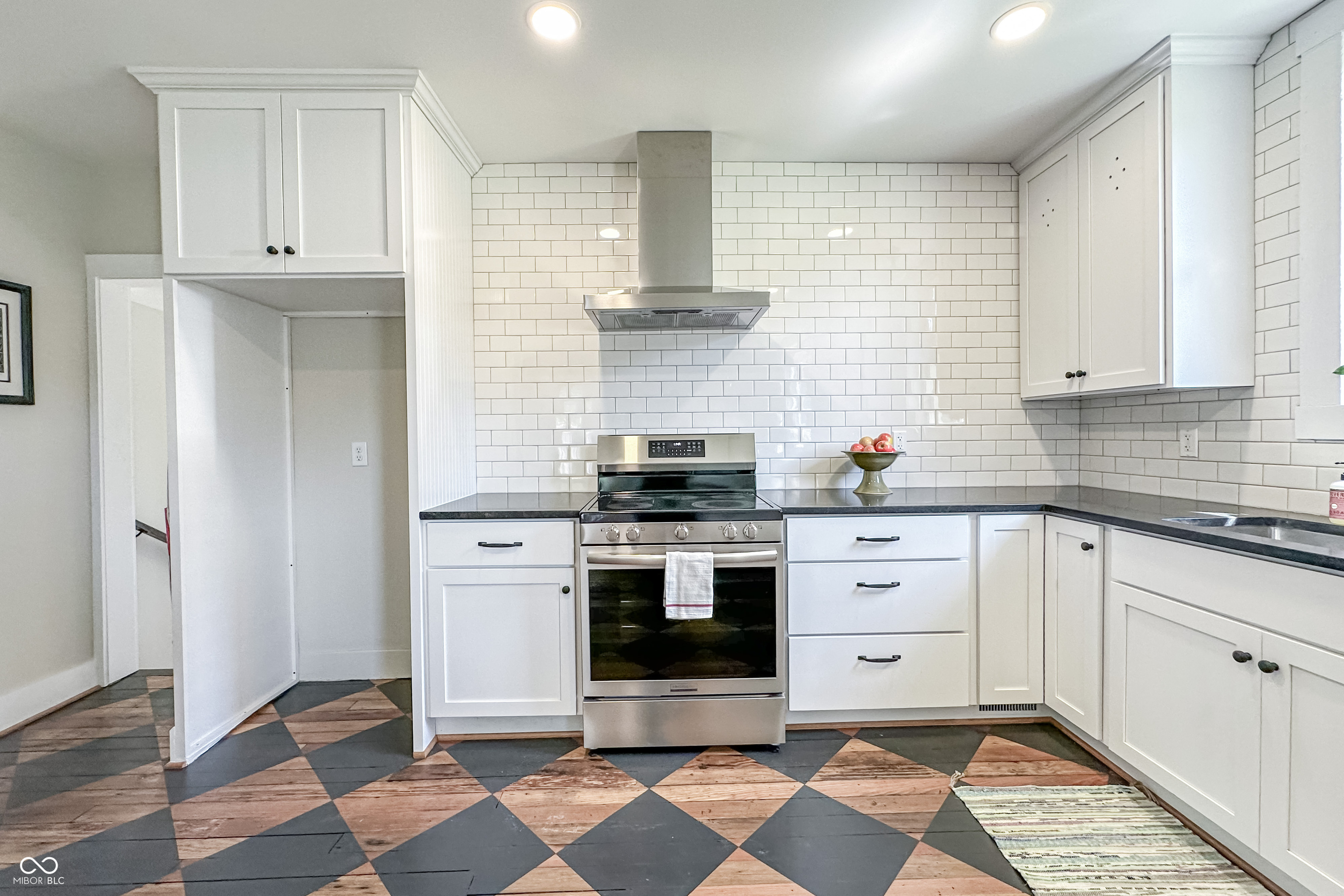 328 W Jefferson Street
