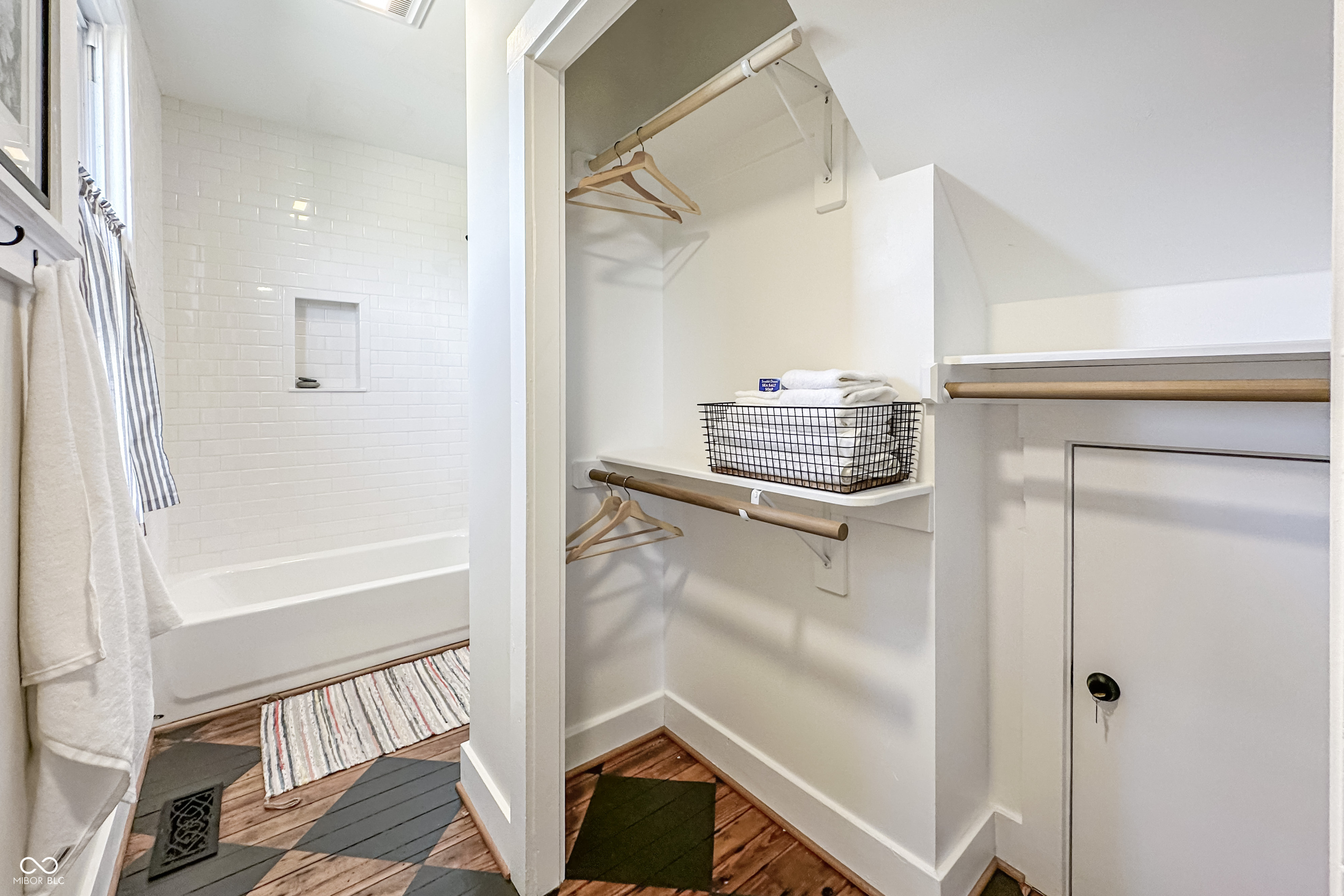 328 W Jefferson Street