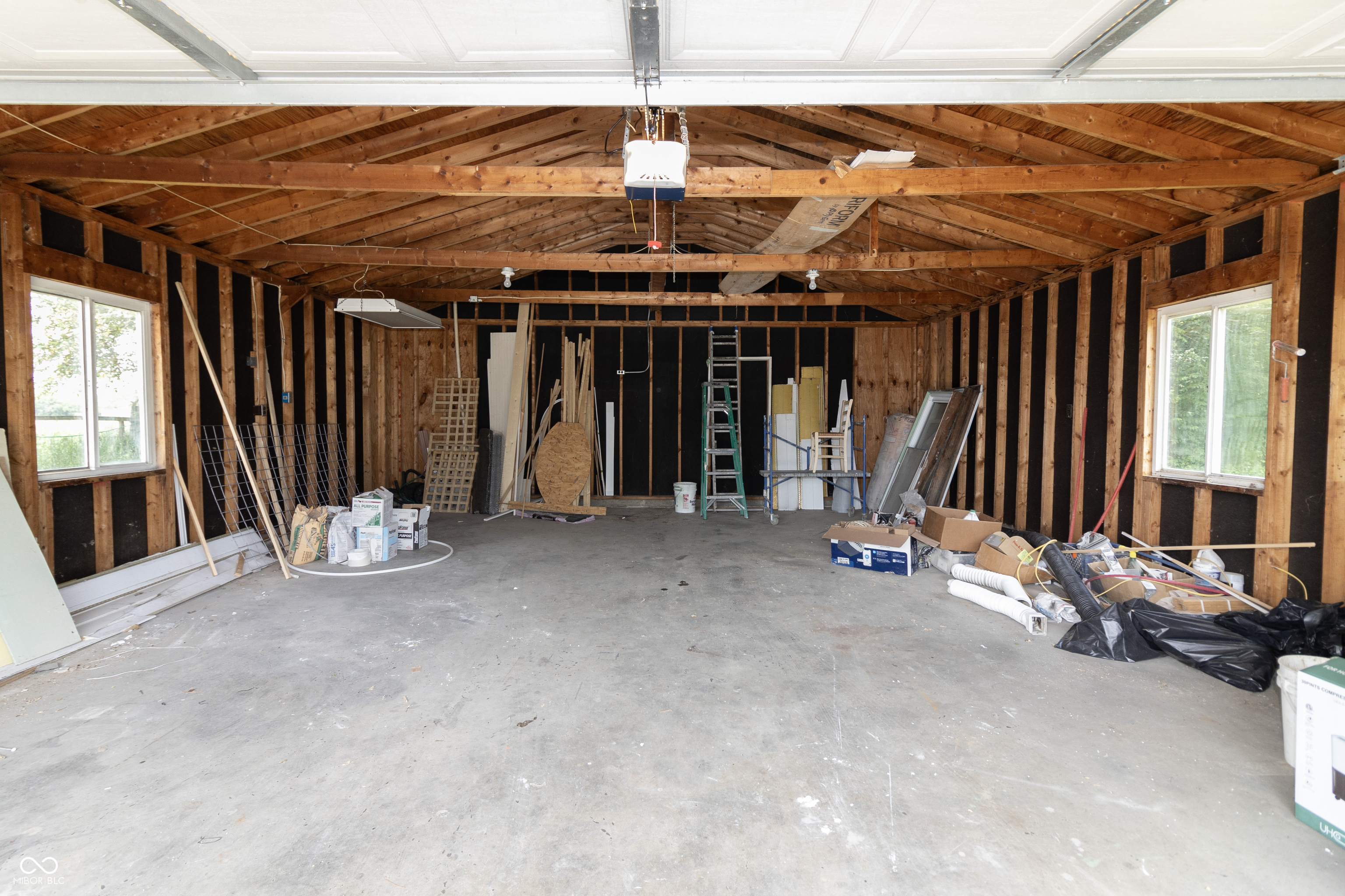 328 W Jefferson Street