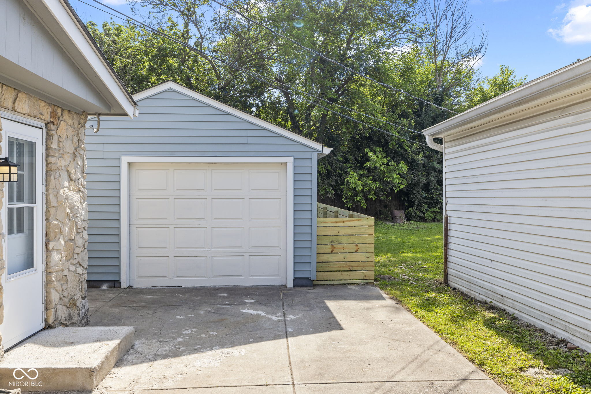 3019 Alice Avenue