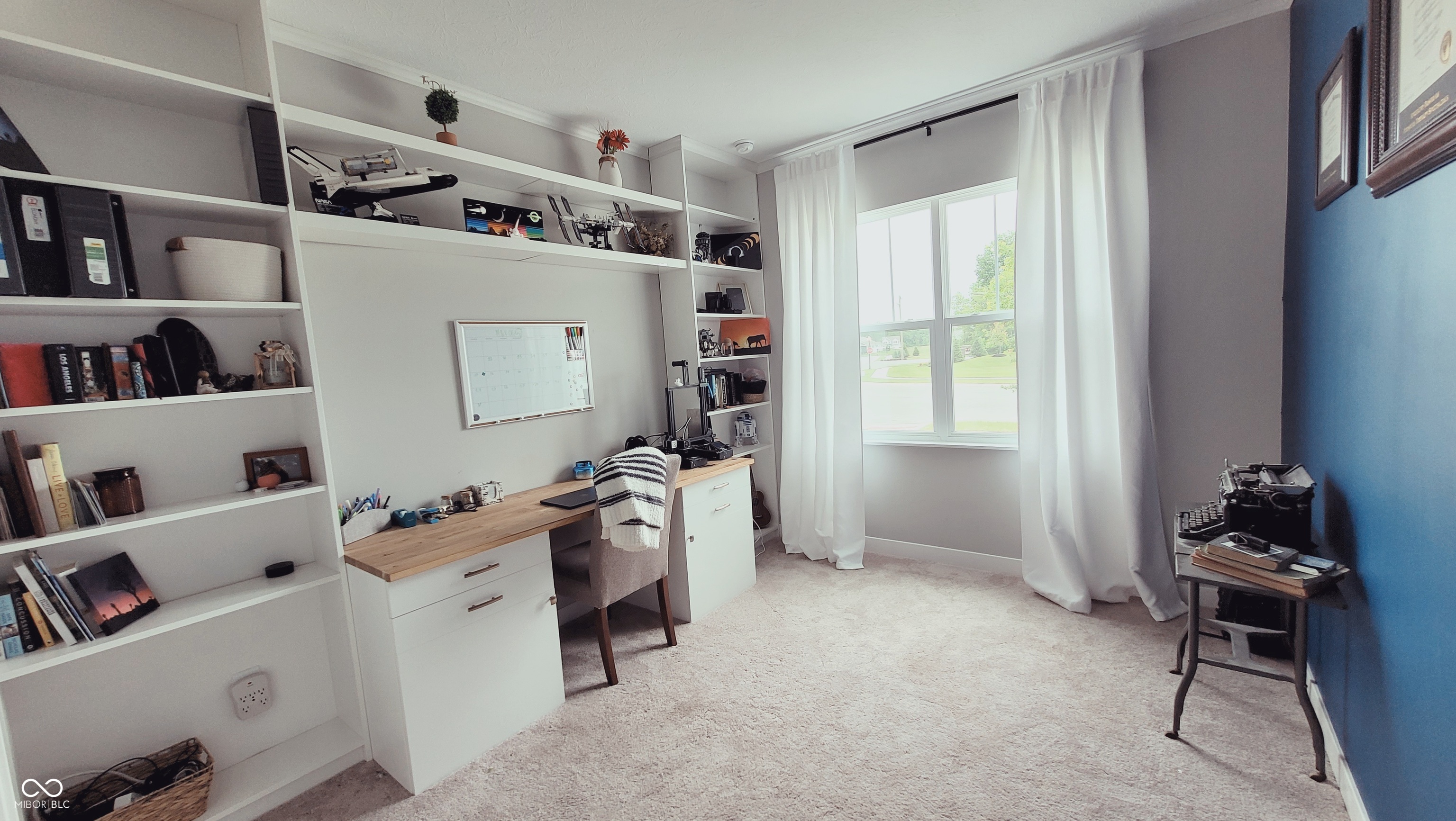 10 Lively Place
