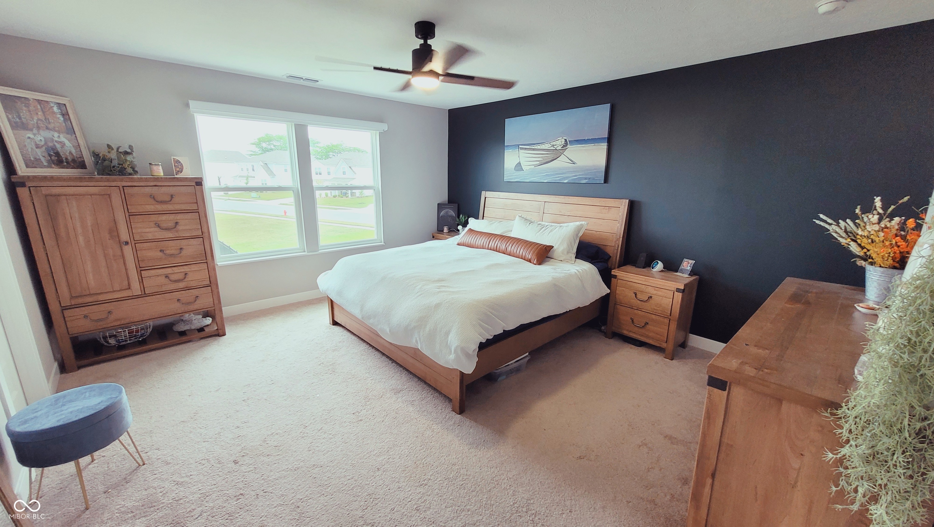 10 Lively Place