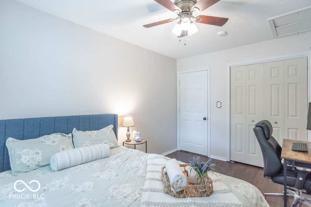 7533 Castleton Farms Drive W Unit: 119