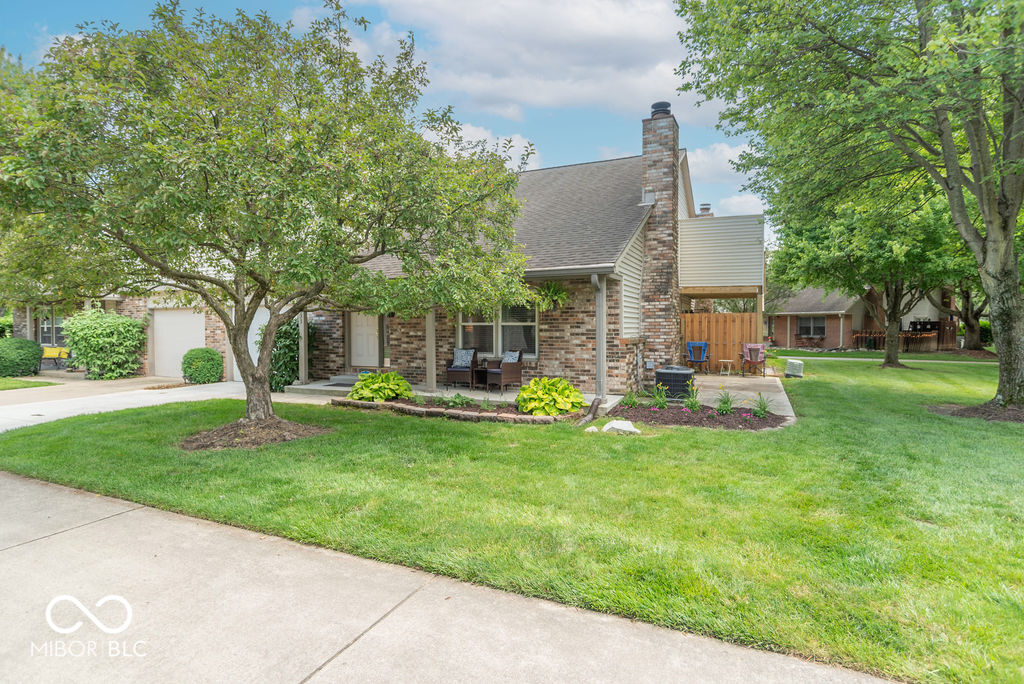 7533 Castleton Farms Drive W Unit: 119