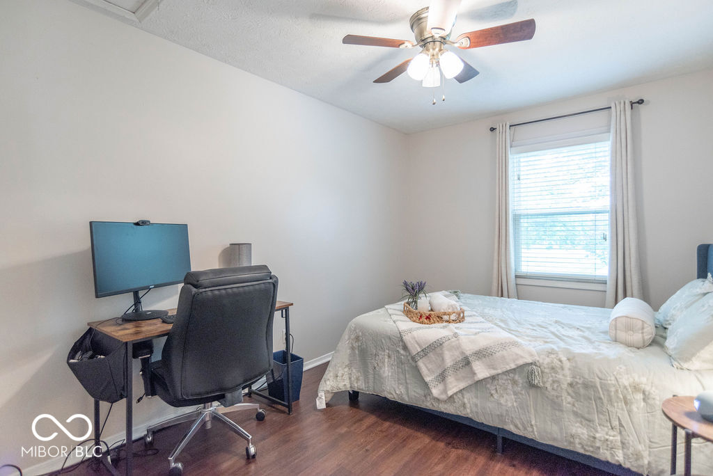 7533 Castleton Farms Drive W Unit: 119