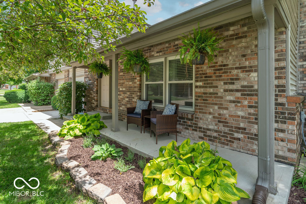 7533 Castleton Farms Drive W Unit: 119