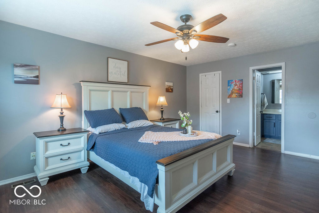 7533 Castleton Farms Drive W Unit: 119